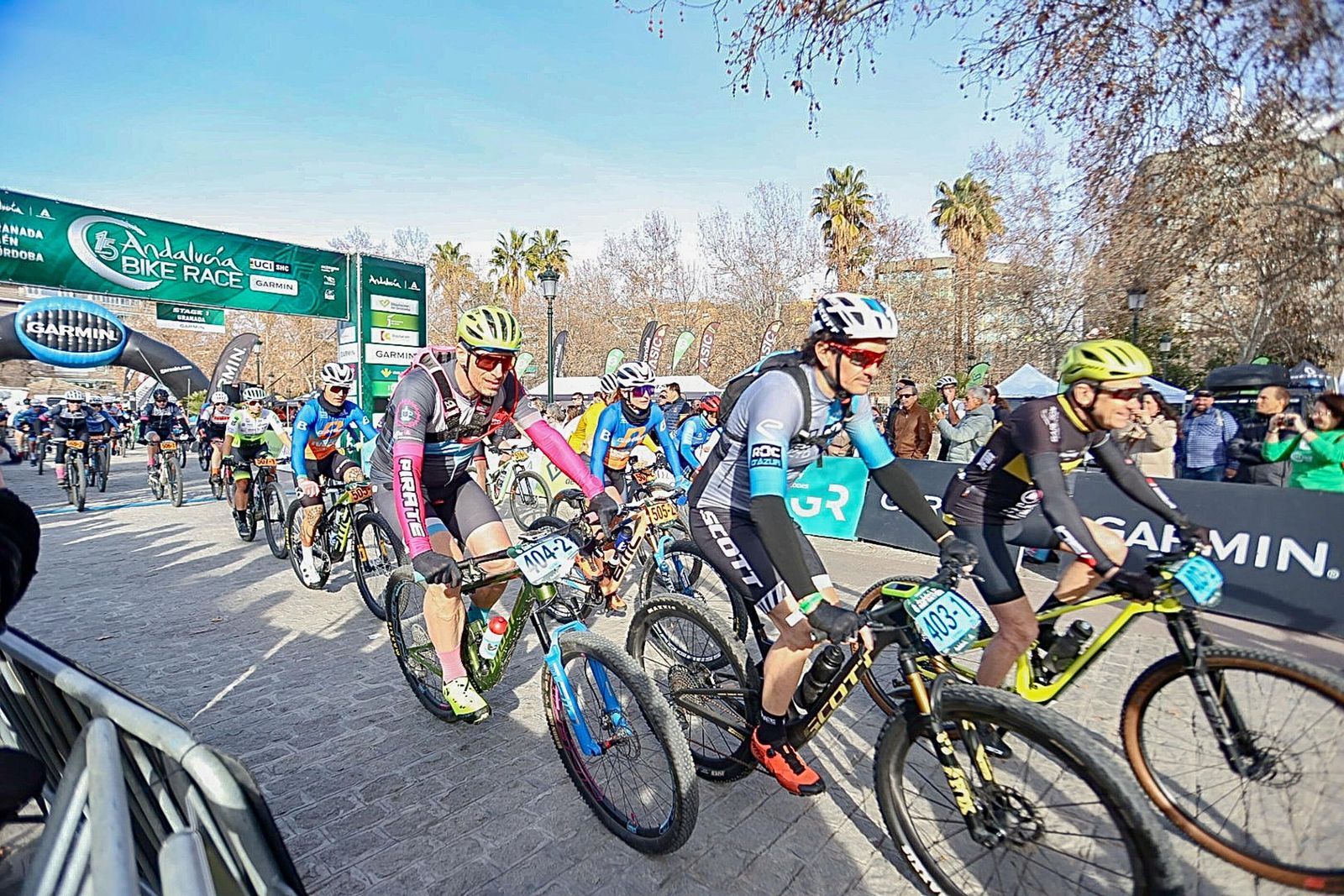 Las mejores imágenes de la primera etapa de la Andalucía Bike Race