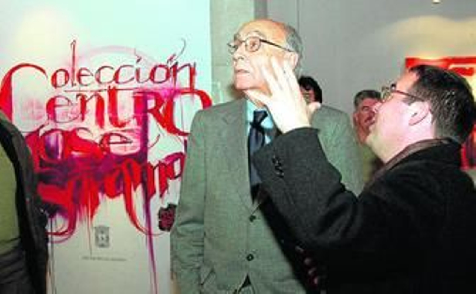 Saramago, junto al ex alcalde de Castril, Juan Mar, en una visita del Nobel portugués.