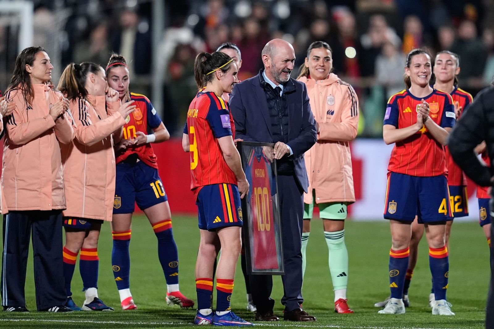 Las fotos del España-Islandia de fútbol femenino