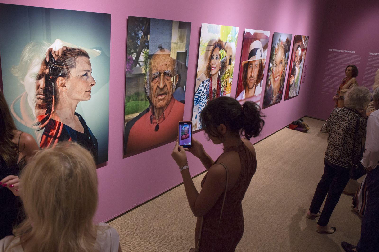 Inauguración de la muestra '15 minutos de fama' de Hubertus von Hohenlohe