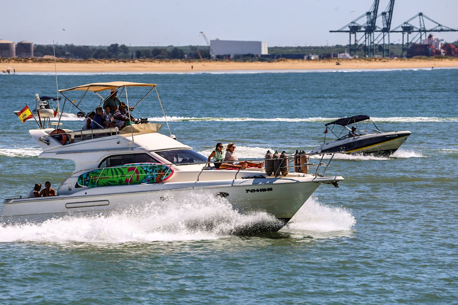 Imágenes de la soleada mañana de playa en Punta Umbría