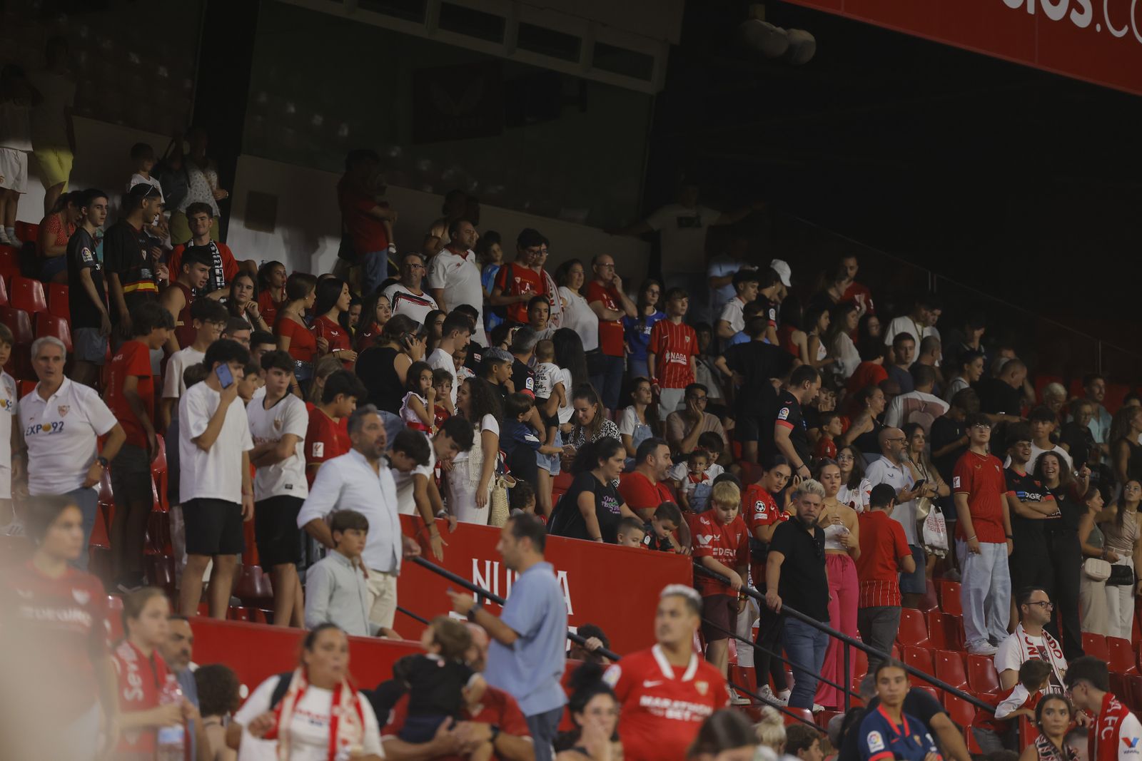 Búscate en la presentación de Sergio Ramos