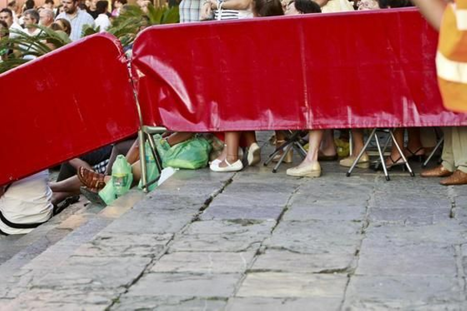 Miles de personas abarrotan las calles de la capital para disfrutar de la  magna de pasos con motivo de la JMJ. Participaron 15 cofradías de la diócesis./Fotos:Julio González

Foto: Julio Gonzalez