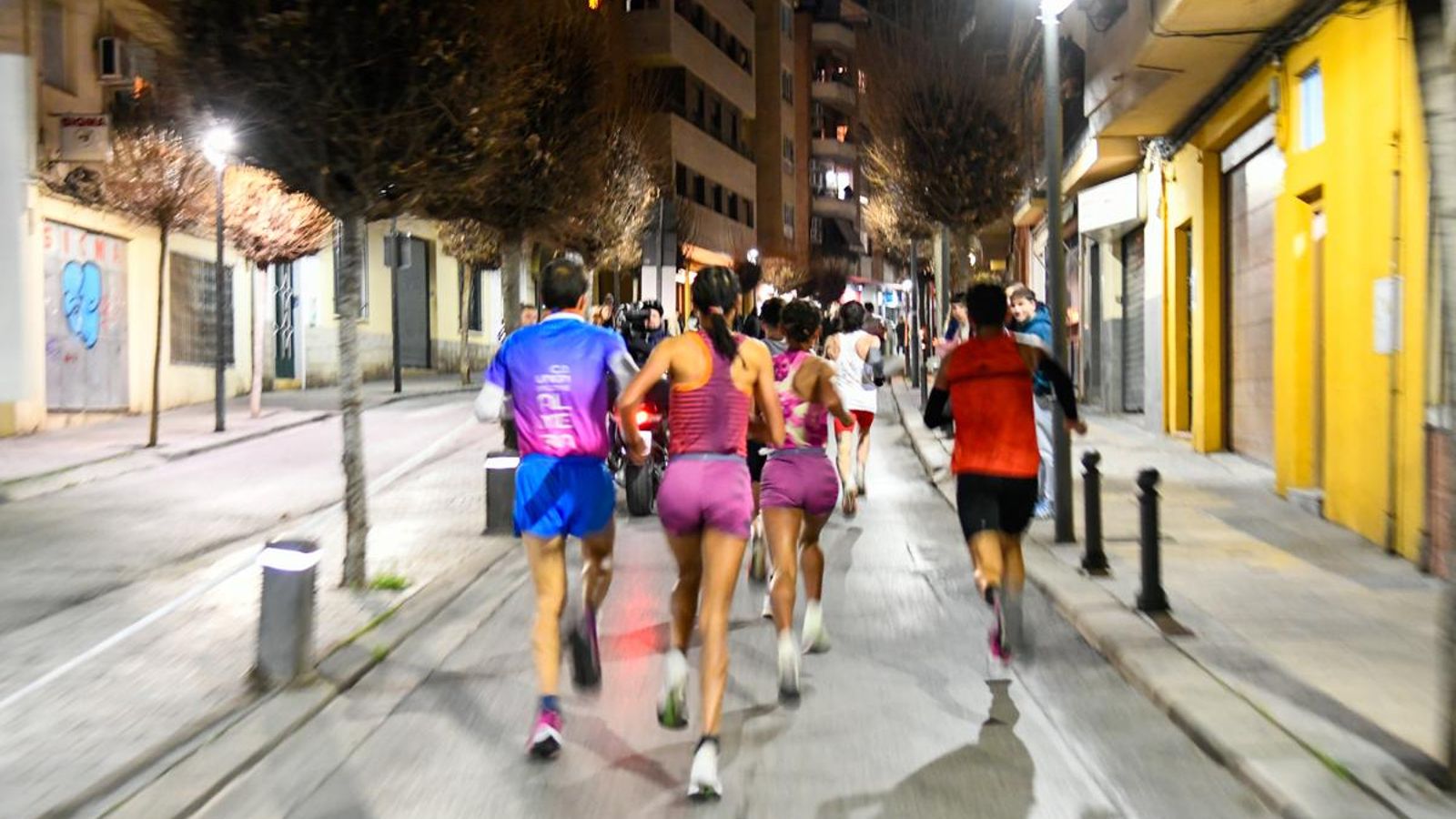 En imágenes: la élite del atletismo mundial despliega su calidad en la Carrera de San Antón de Jaén