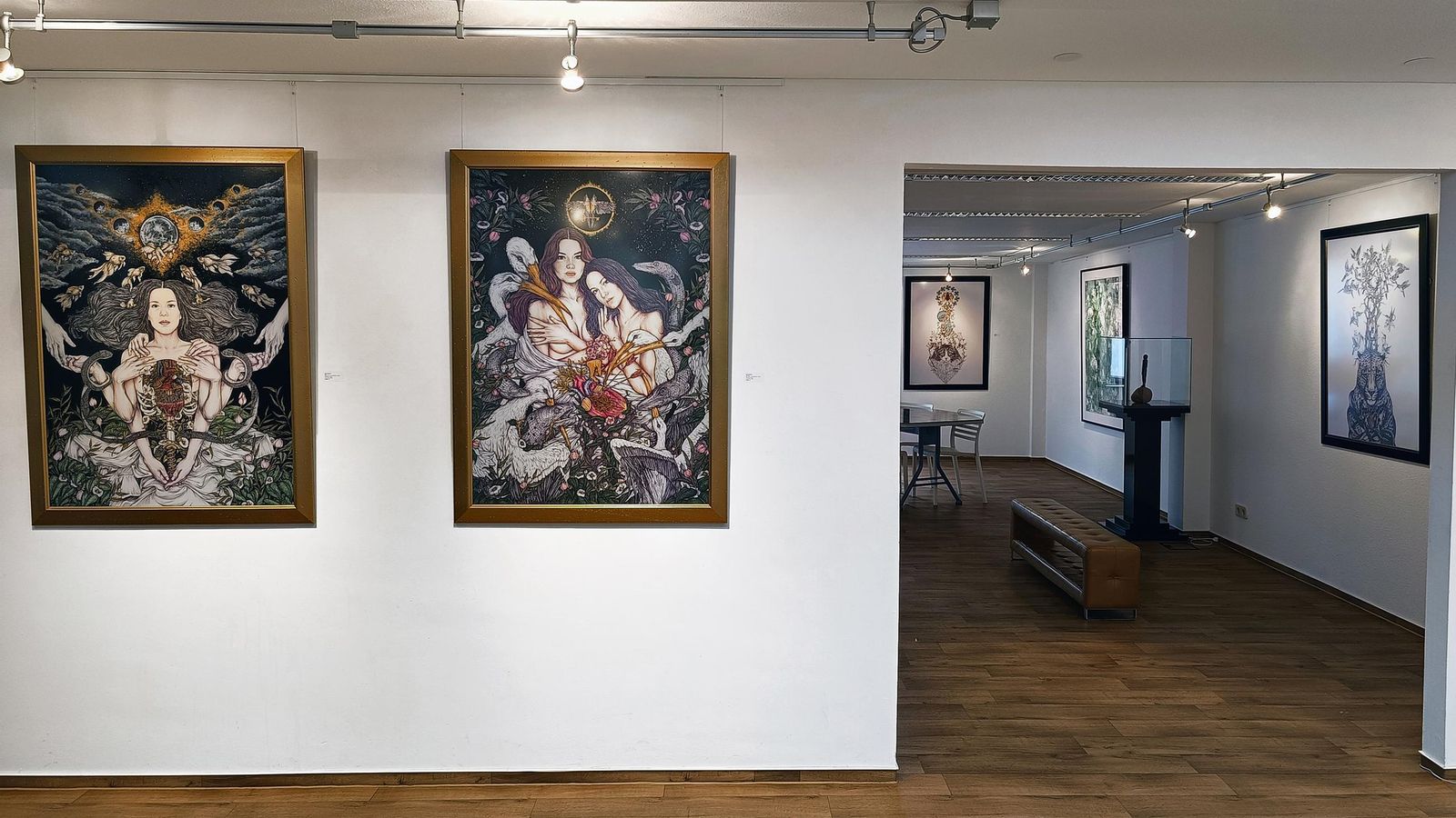 Obras de Kiko Morales en la Pashmin Art Gallery de Hamburgo.