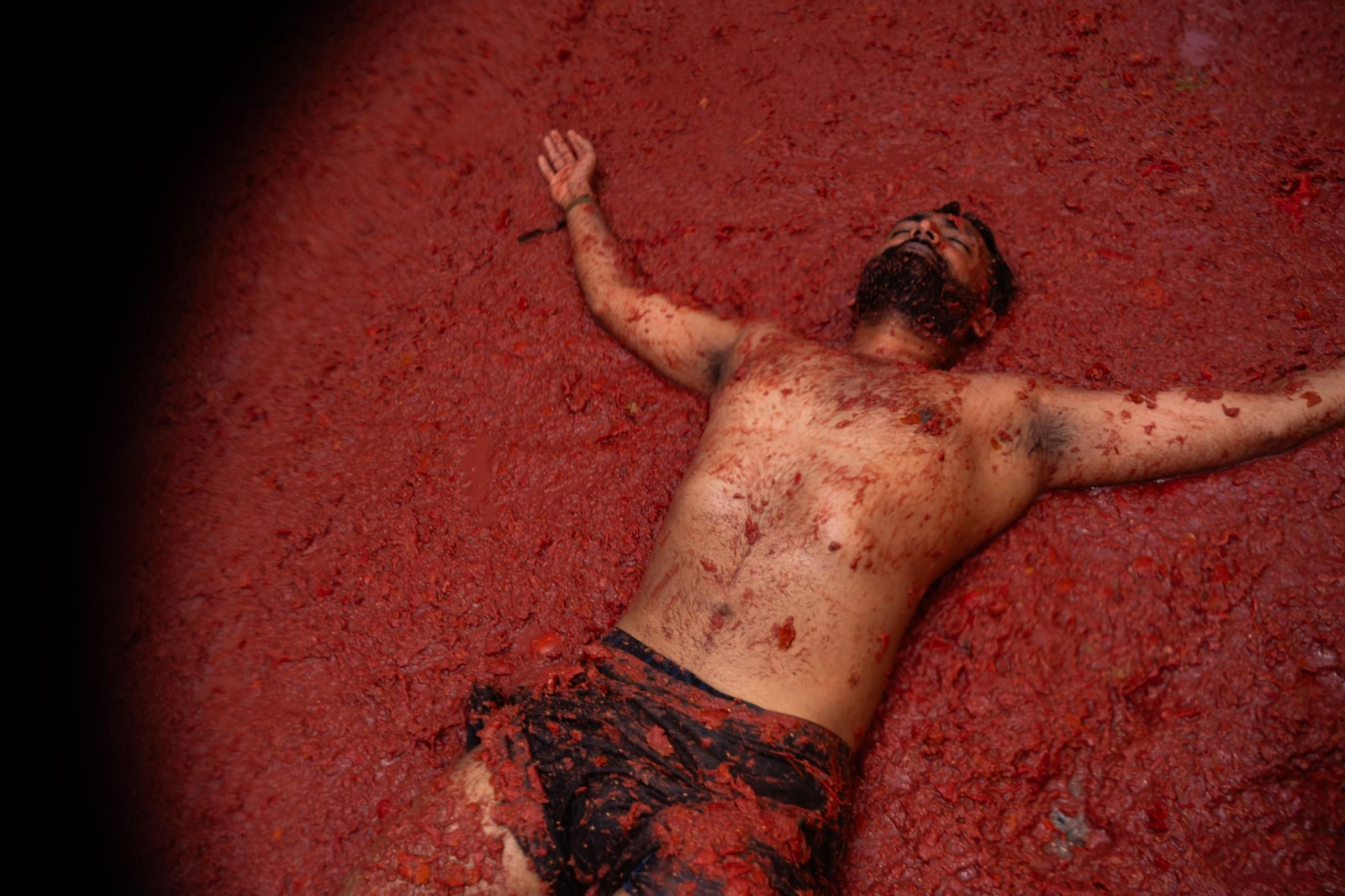 Las mejores fotos de la Tomatina de Buñuel 2025