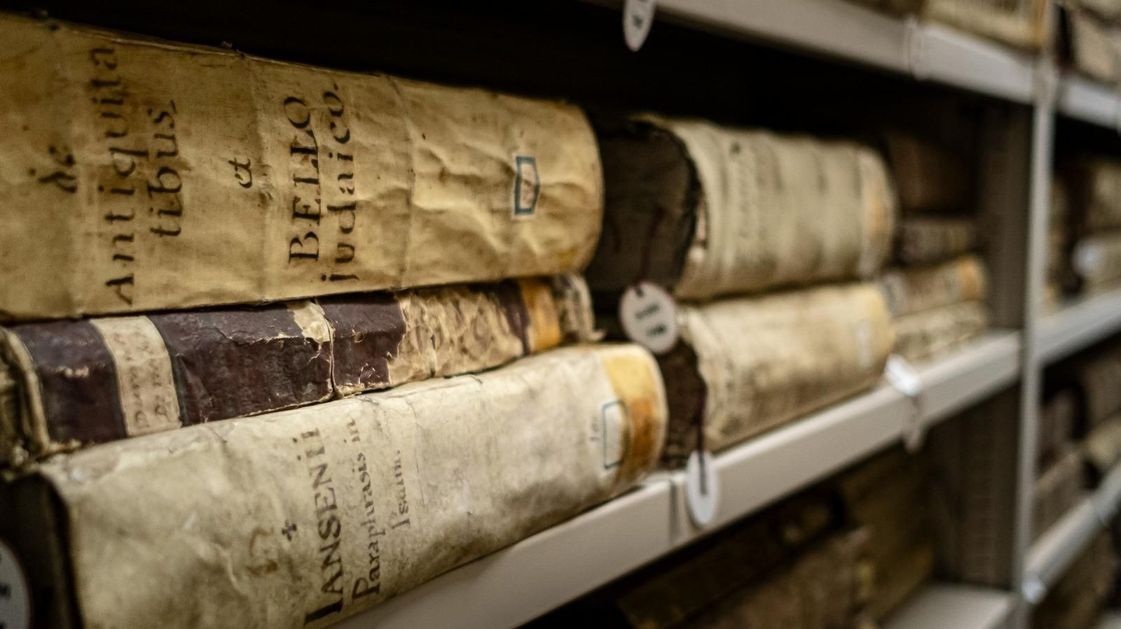 Las historias mejor guardadas de la Biblioteca Provincial de Cádiz