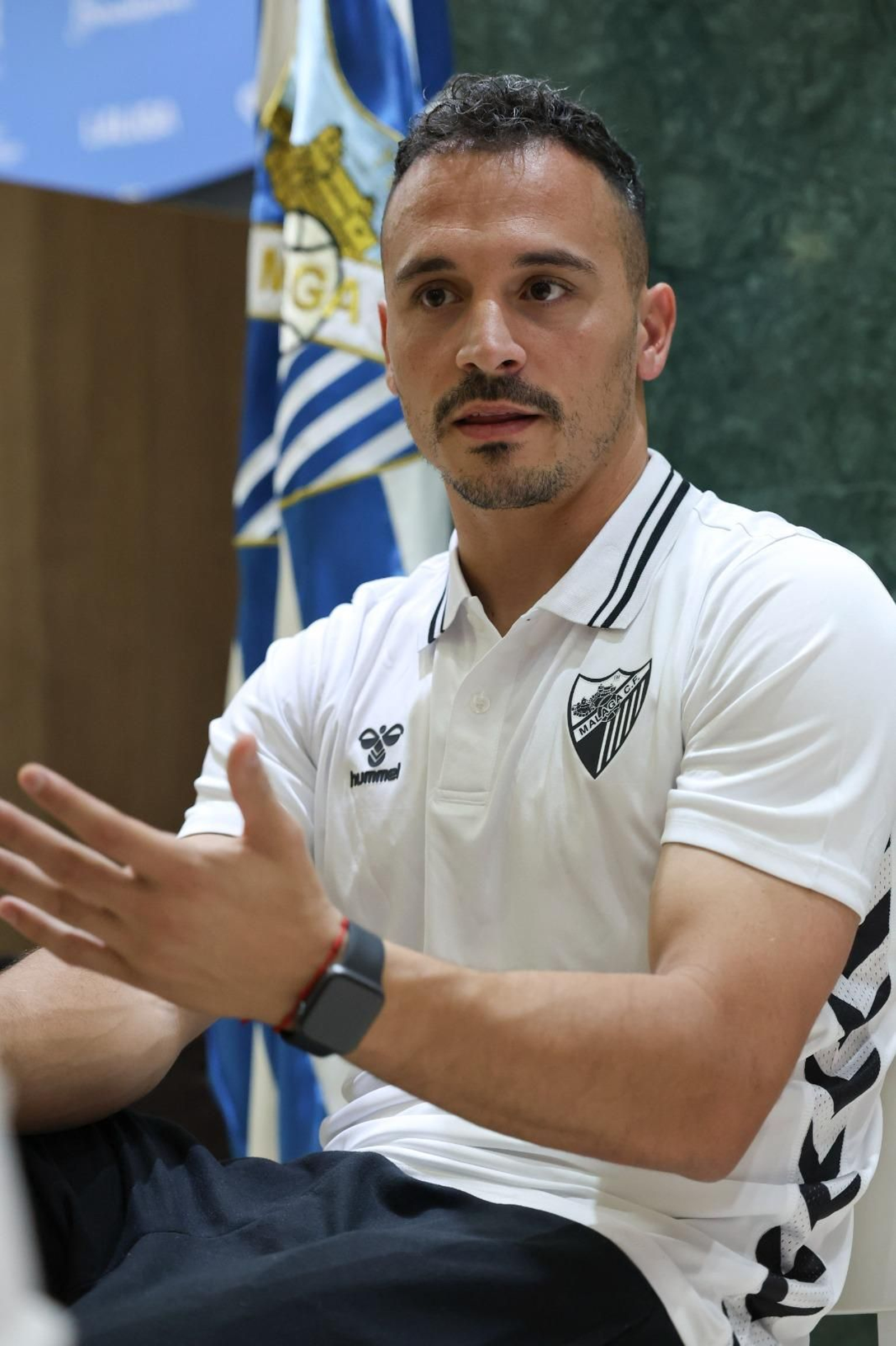 Las espectaculares fotos de Alfonso Herrero, portero del Málaga CF