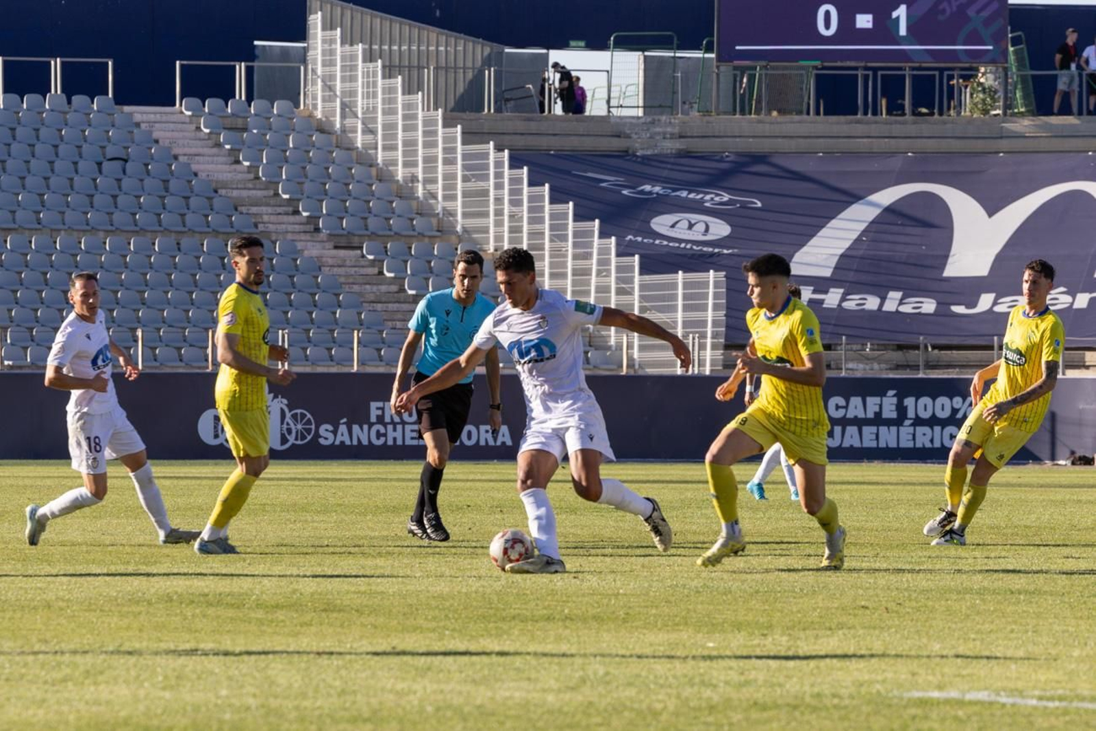 Las mejores imágenes del Real Jaén - CD Huétor Tájar Las mejores imágenes del Real Jaén - CD Huétor Tájar