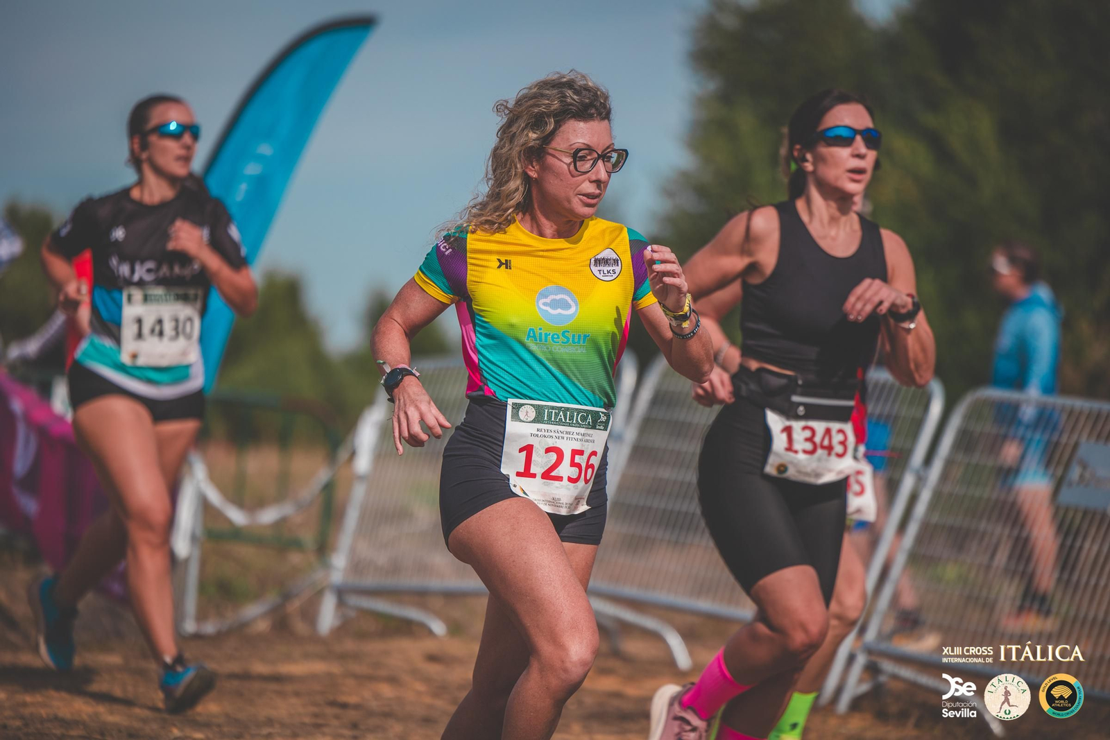 Búscate en las fotos del Cross de Itálica 2025 | 1