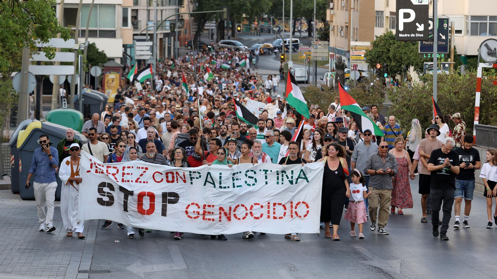 Imágenes de la manifestación 'Jerez con Palestina STOP Genocidio'