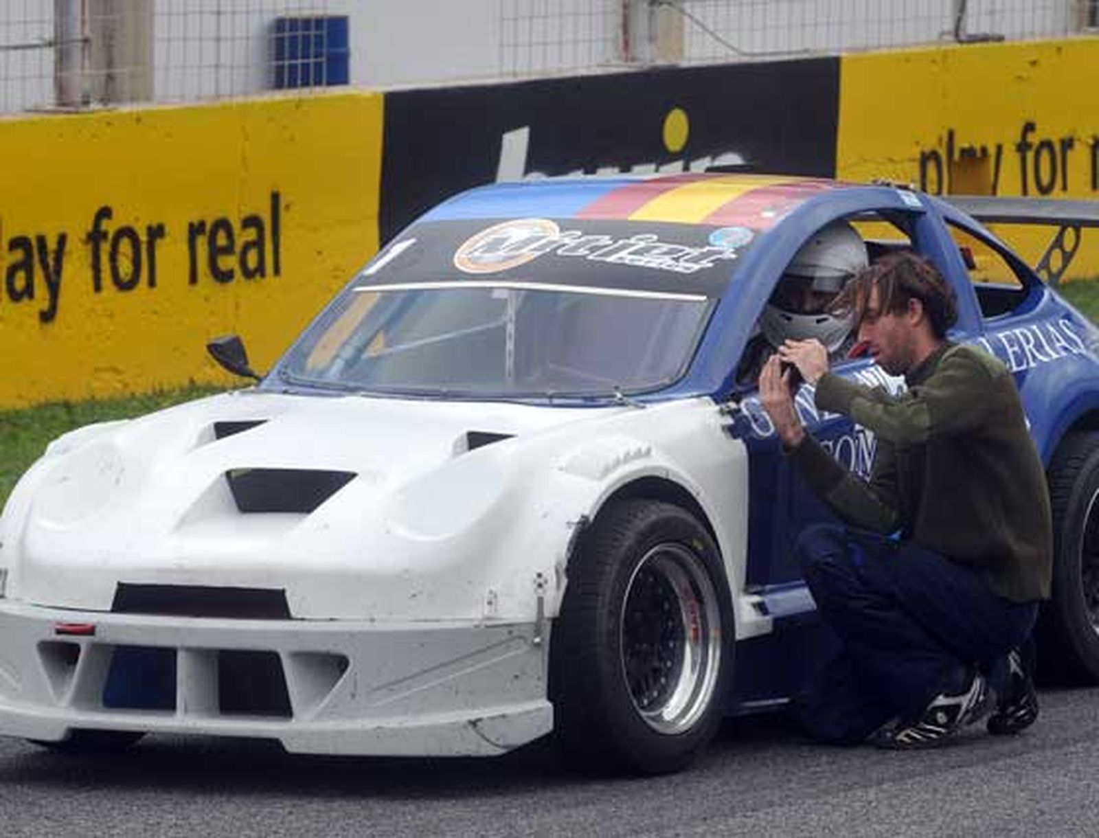 Adolfo Ruiz y José Luis Aguilera ganan en Clásicos y Juan A. Saura en Turismos

Foto: Manuel Aranda