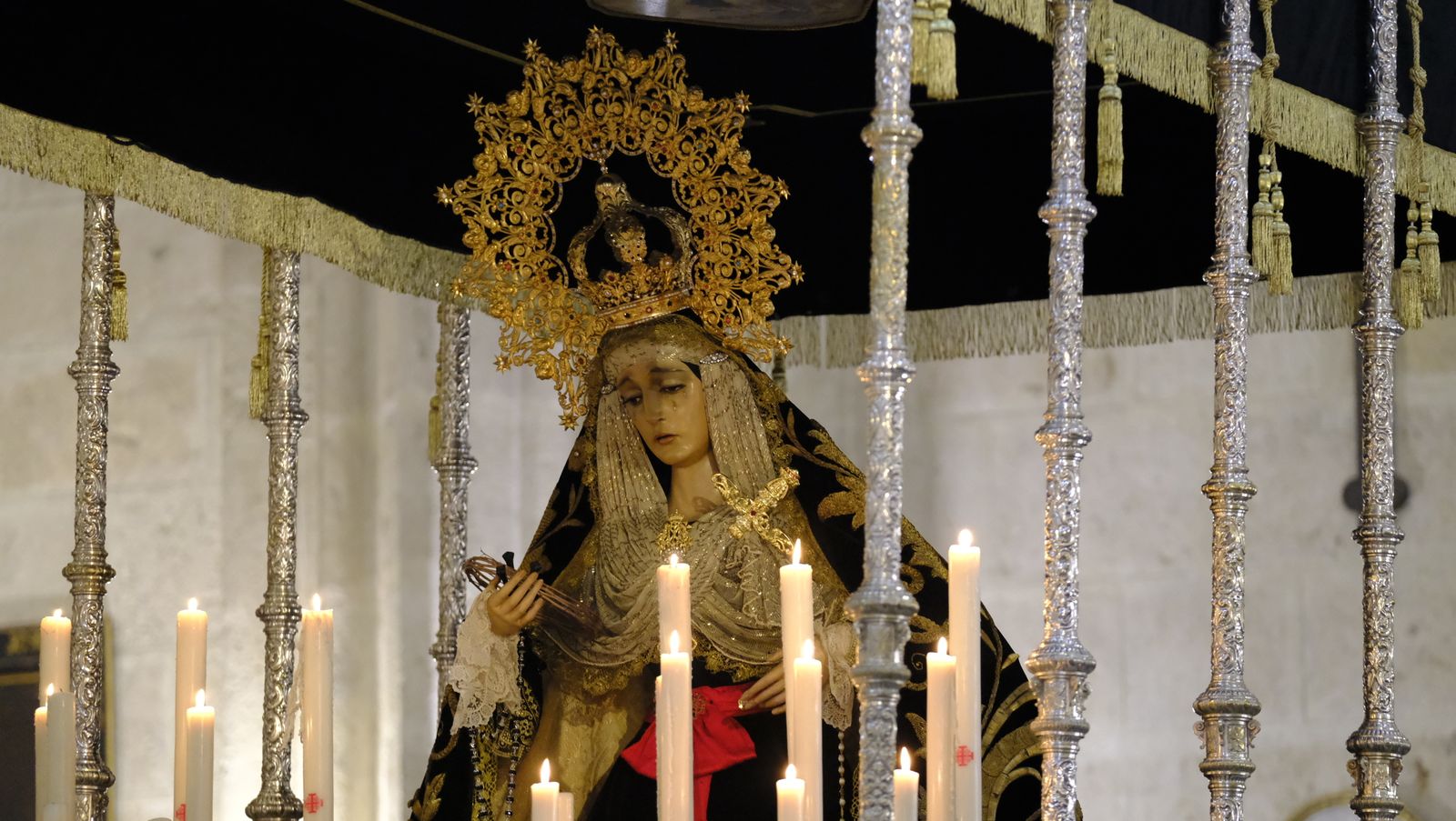 Las mejores imágenes del Santo Sepulcro, en Almería