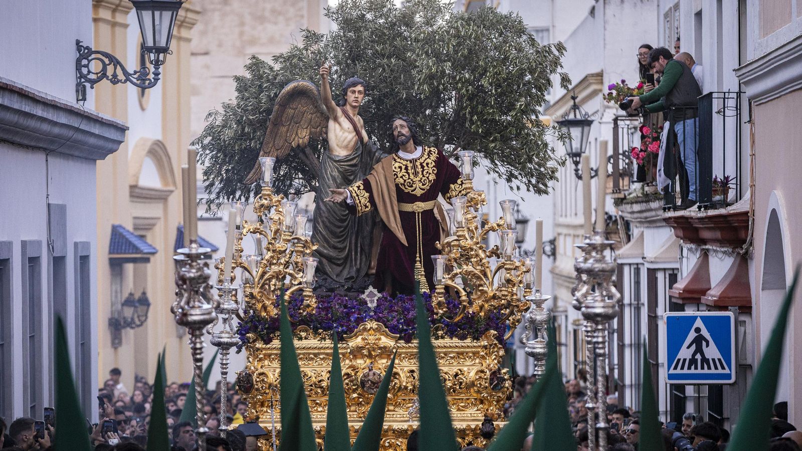 En imágenes, El Huerto de San Fernando fue la única hermandad del Martes Santo
