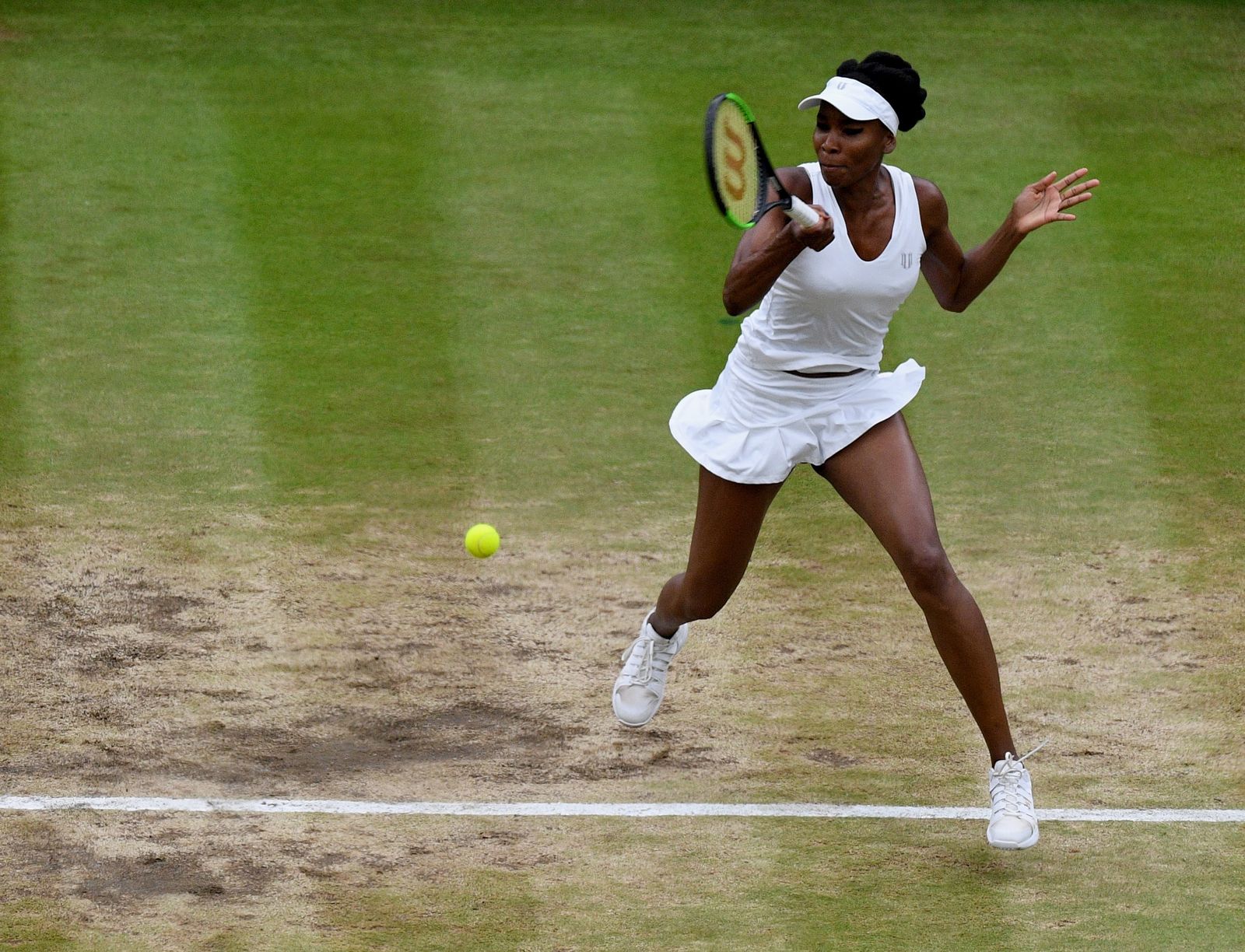 Las imágenes de la final Muguruza-Venus Williams de WImbledon