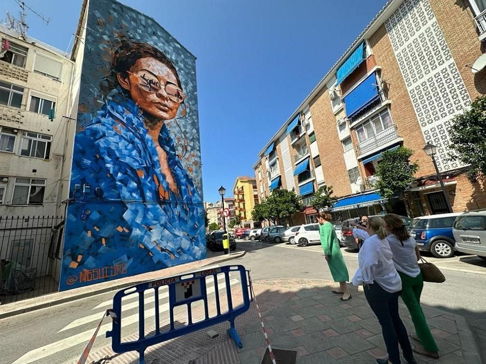 Uno de los nuevos murales que decoran la barriada.