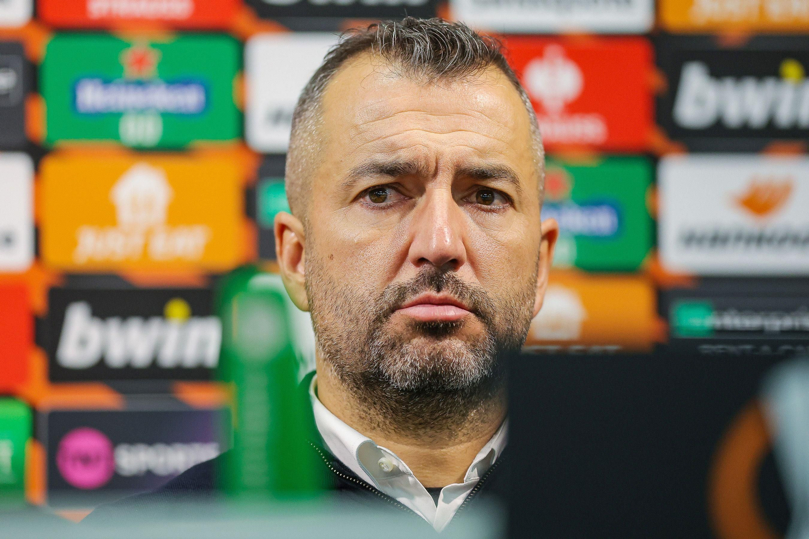 La etapa de Diego Martínez en Grecia llegó a su fin.