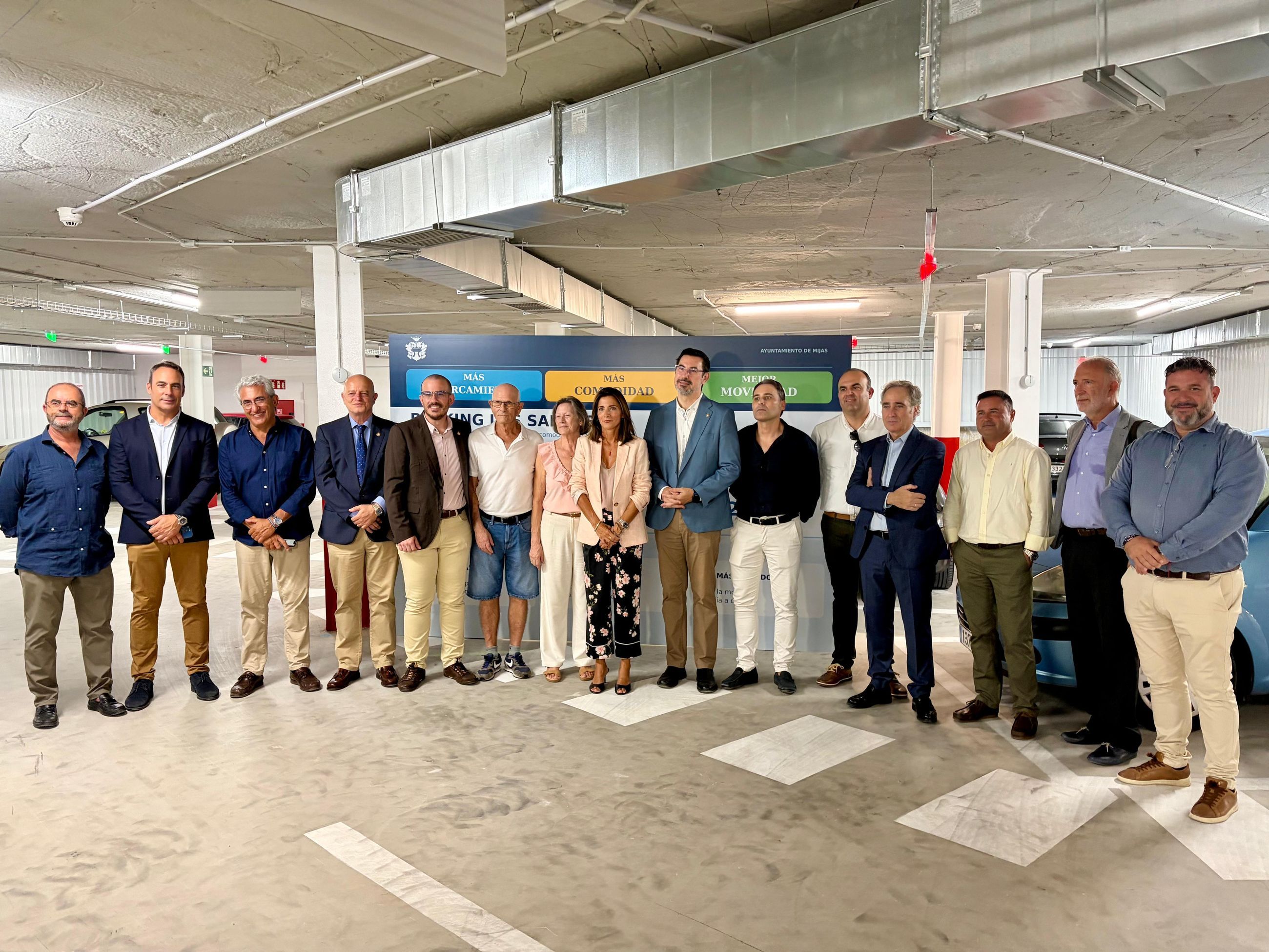 La alcaldesa de Mijas inaugura el nuevo aparcamiento de Los Santos