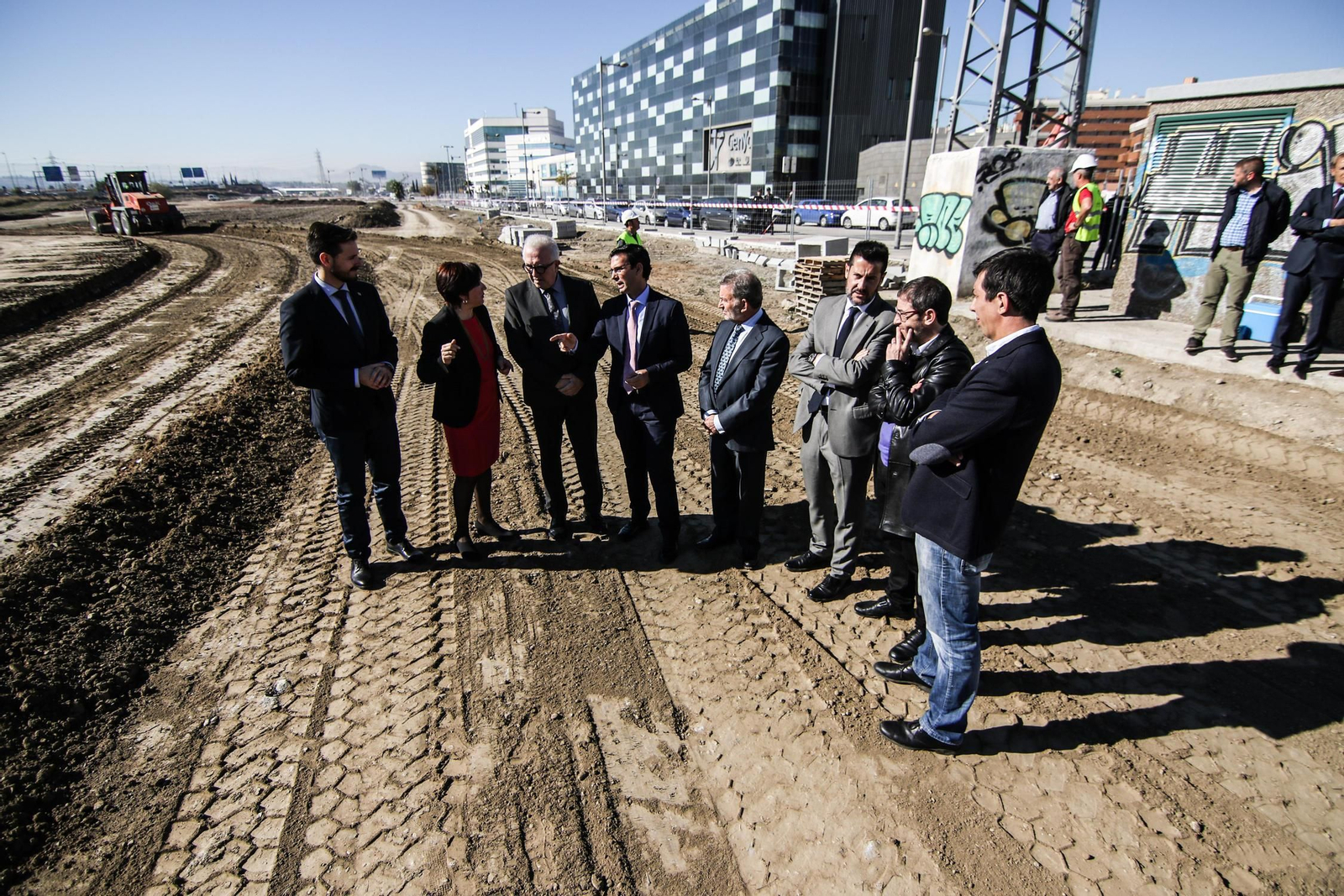 El consejero de Economía, José Sánchez Maldonado, visitó ayer Granada para presentar las obras de urbanización del PTS.
