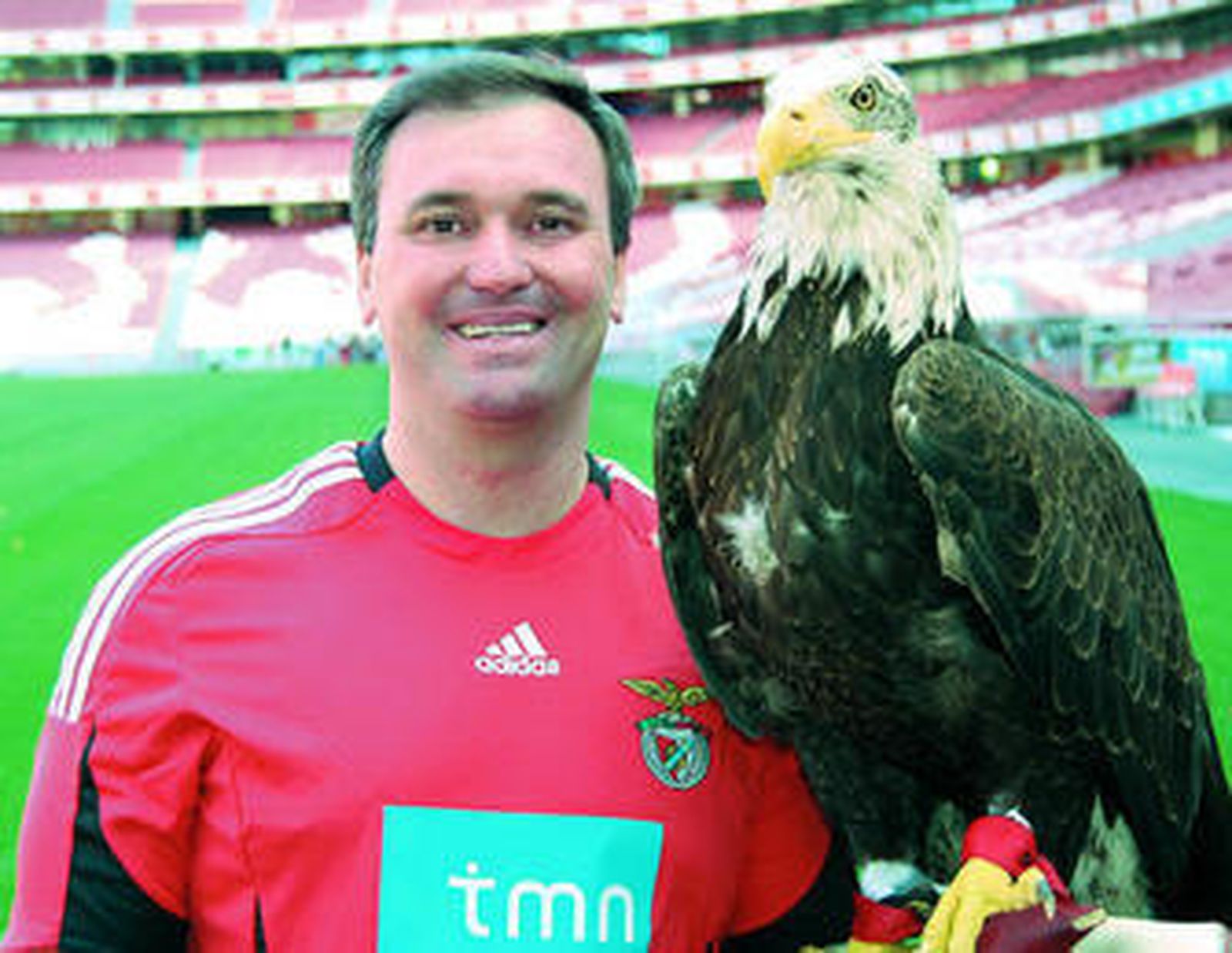 "Limpié de palomas el Alcázar en la boda de la infanta Elena"