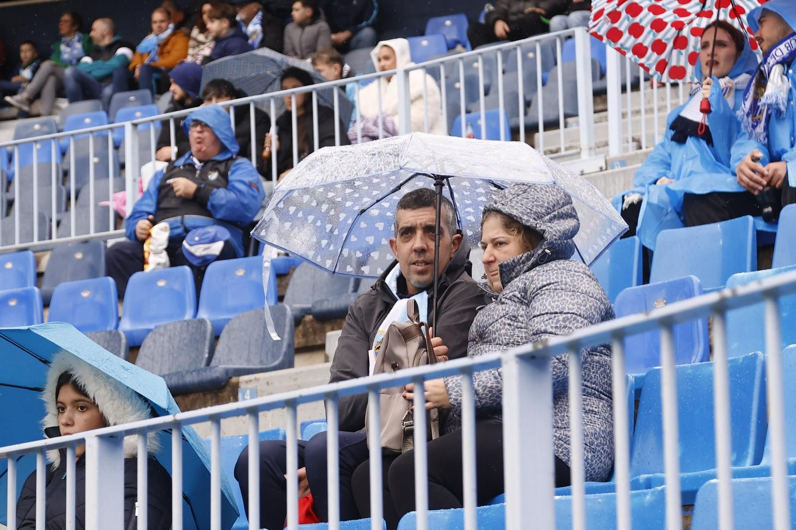 Búscate en las gradas de La Rosaleda en el Málaga CF-Almería