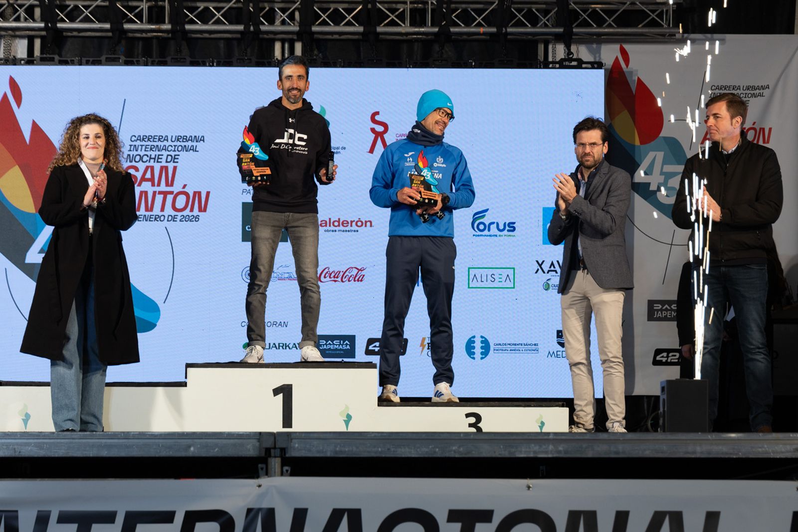 En imágenes: entrega de trofeos de todas las categorías de la Carrera de San Antón 2026