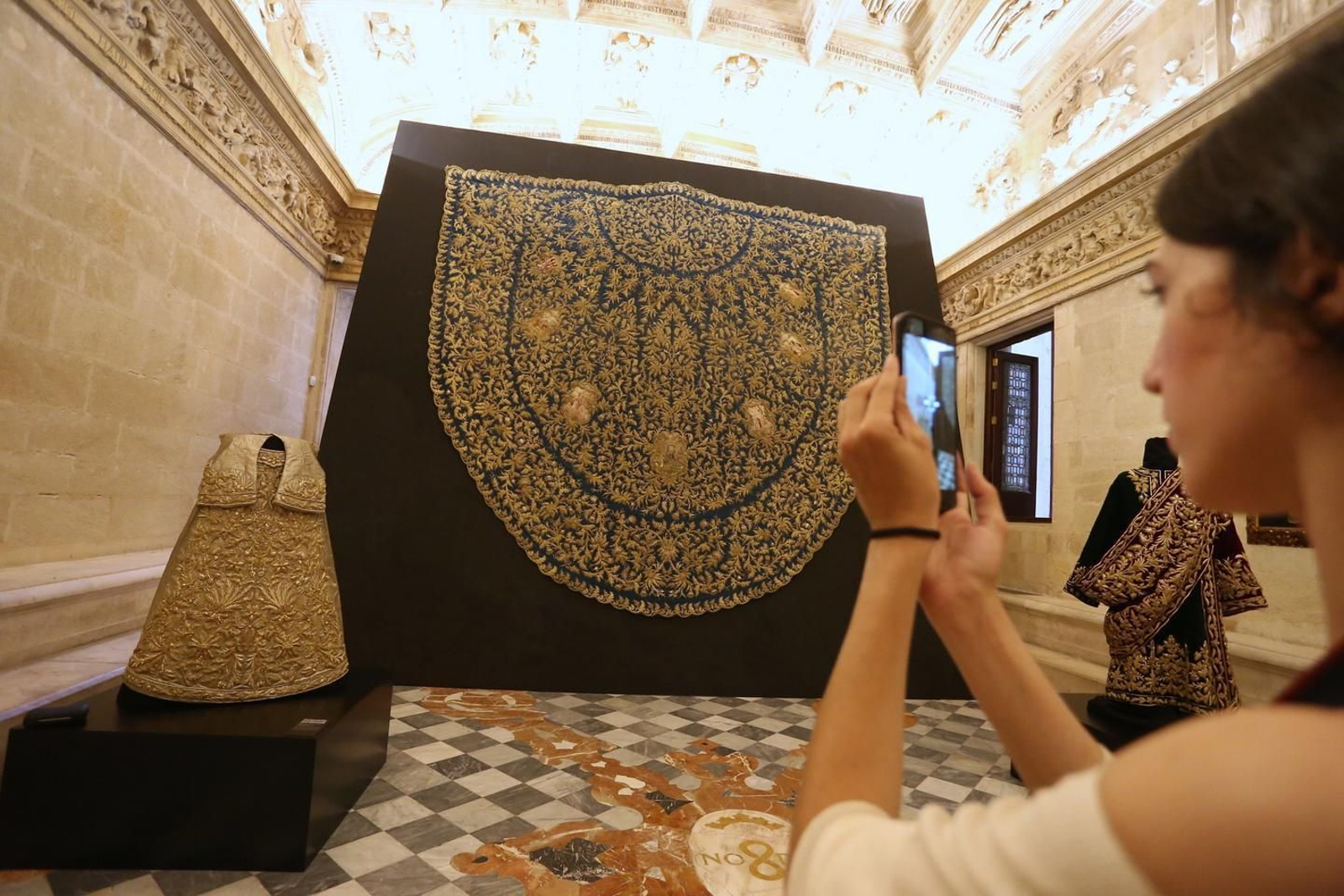 La exposición 'Pasión según Sevilla', en imágenes