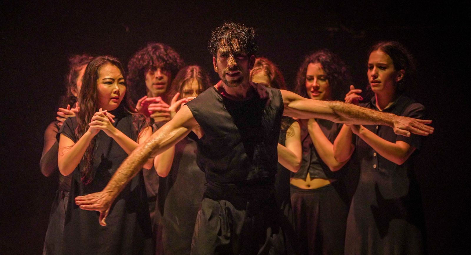 Imágenes de la Compañía David Coria 'Babel' 30 Festival de Jerez