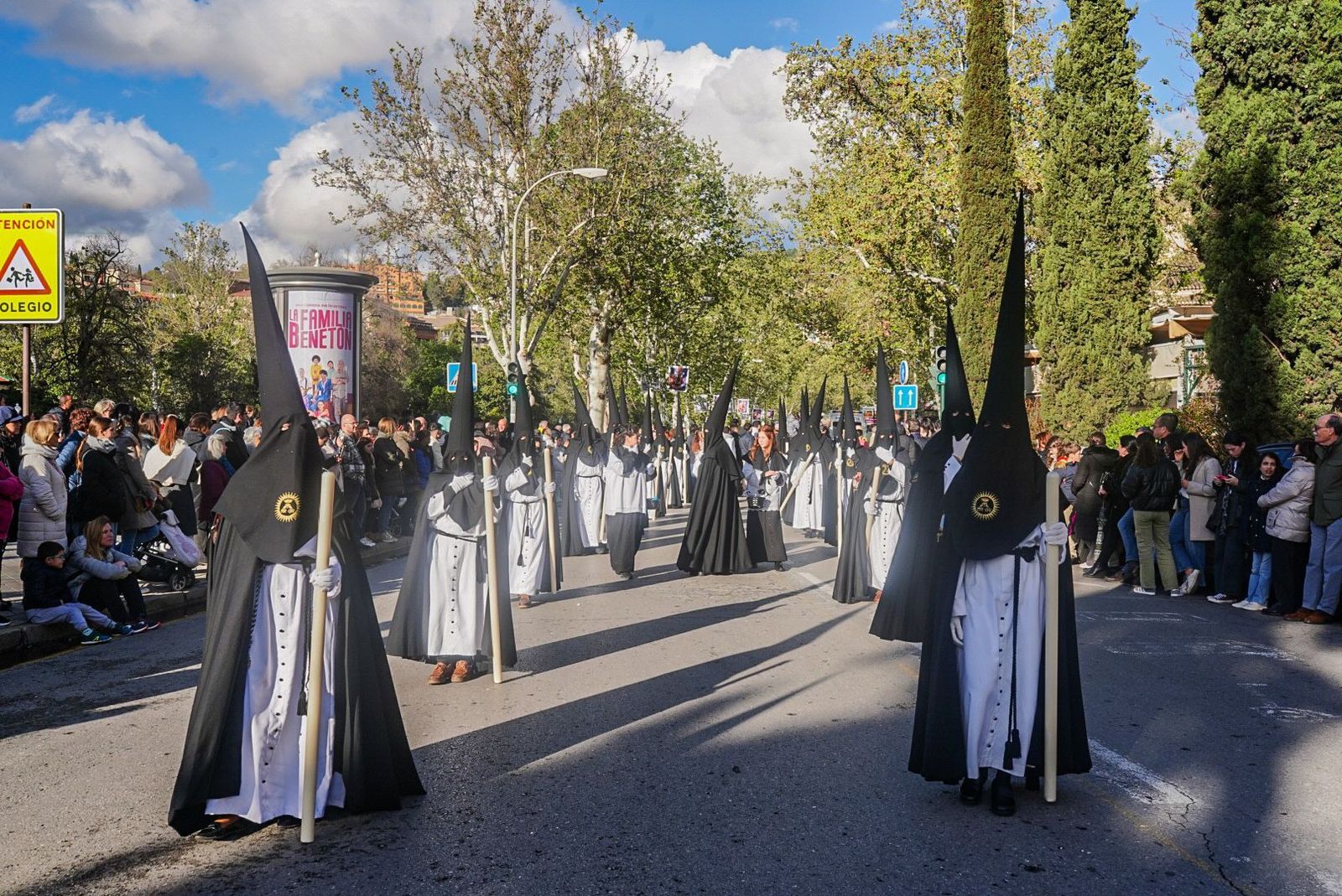 Escolapios realiza su estación de penitencia en Granada