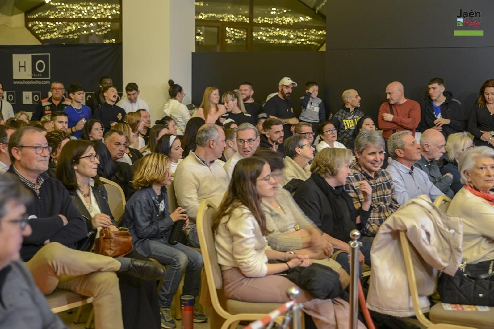 Boxeo solidario para visibilizar la labor de la Asociación Muévete por el Párkinson en Jaén