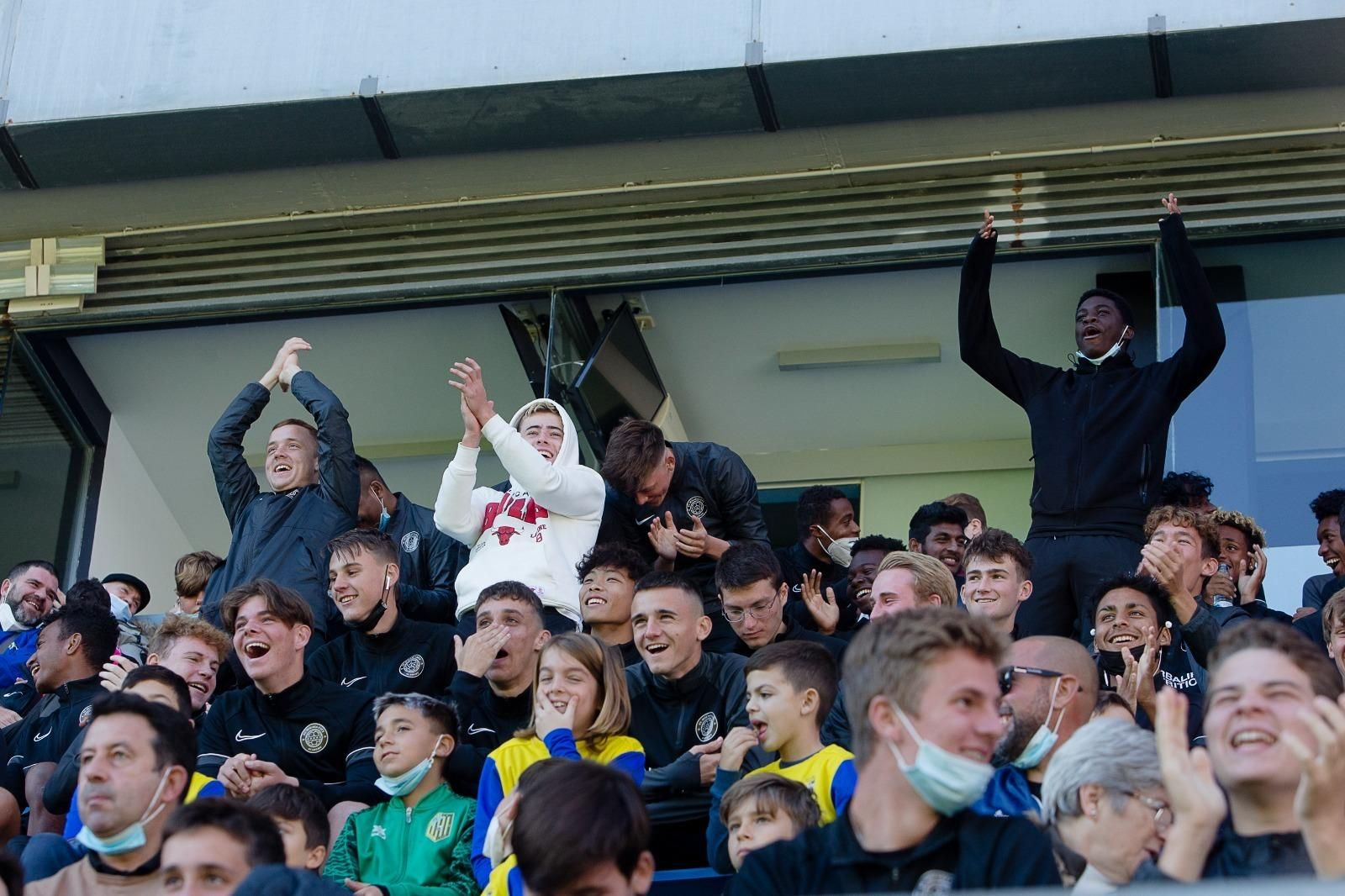 Las imágenes de la vuelta del partido de los Reyes Magos en Cádiz