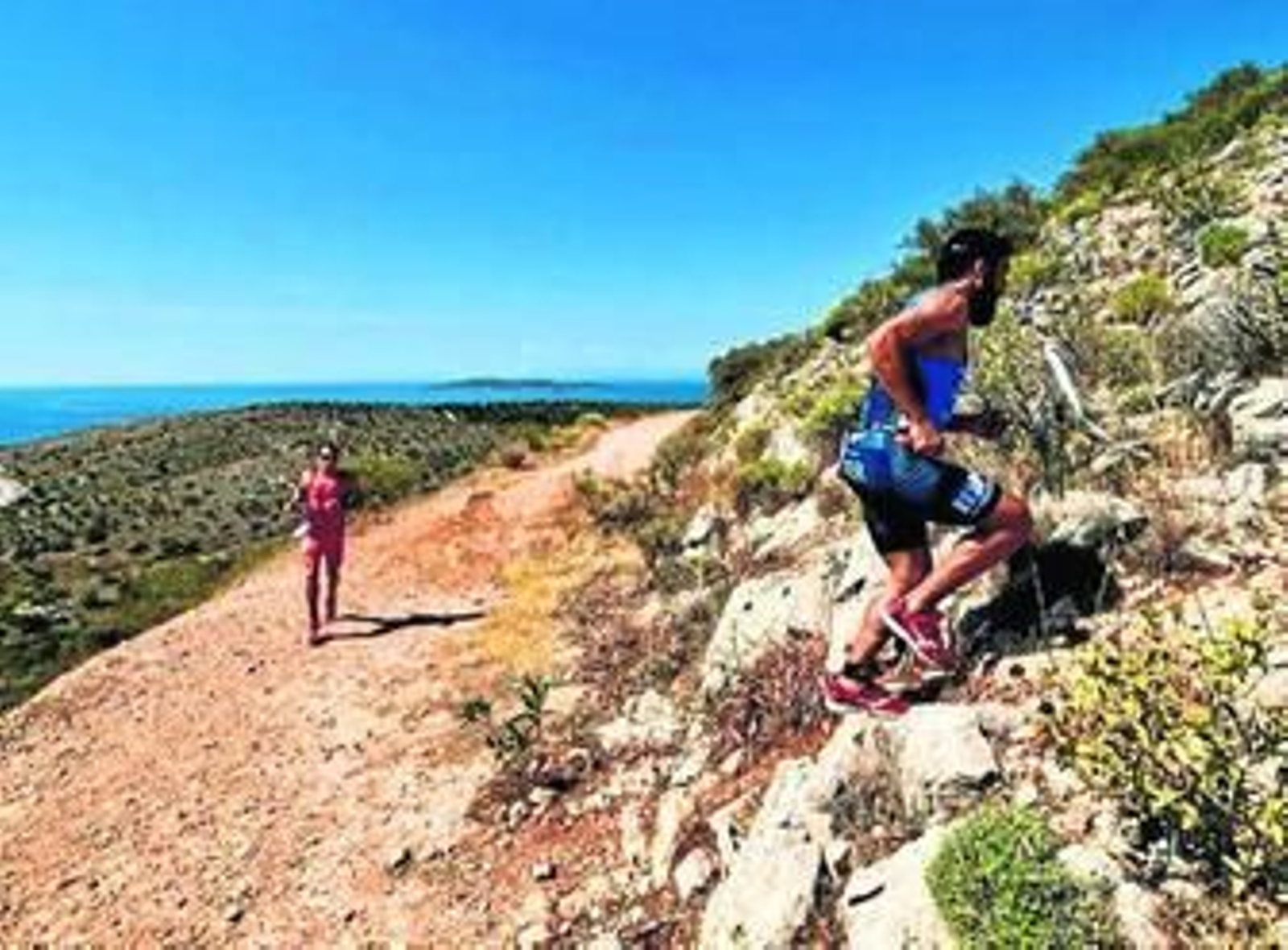 Serrano inicia una subida con Ruzafa detrás.