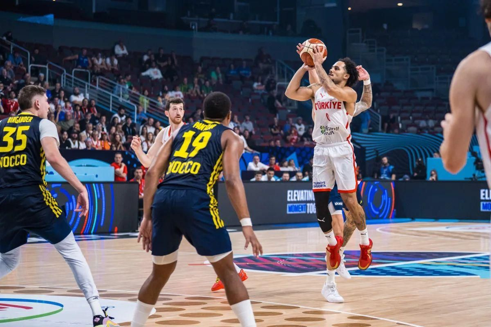 Eurobasket: Pantzar cumple en el adiós de Suecia ante Turquía