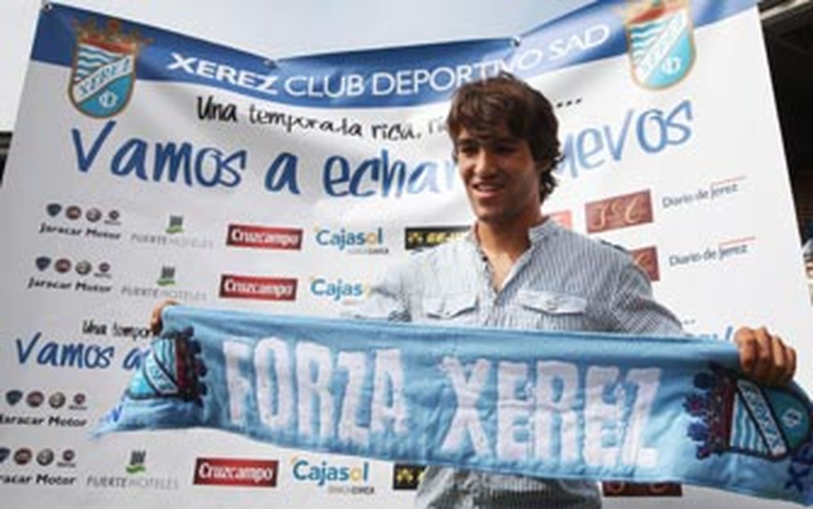 El mercado estival, a paso lento