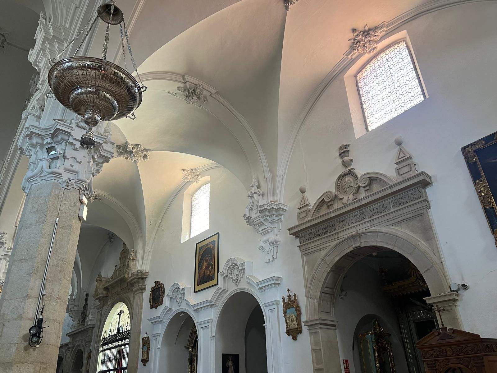 Un recorrido en imágenes por la parroquia de la Asunción de Priego de Córdoba
