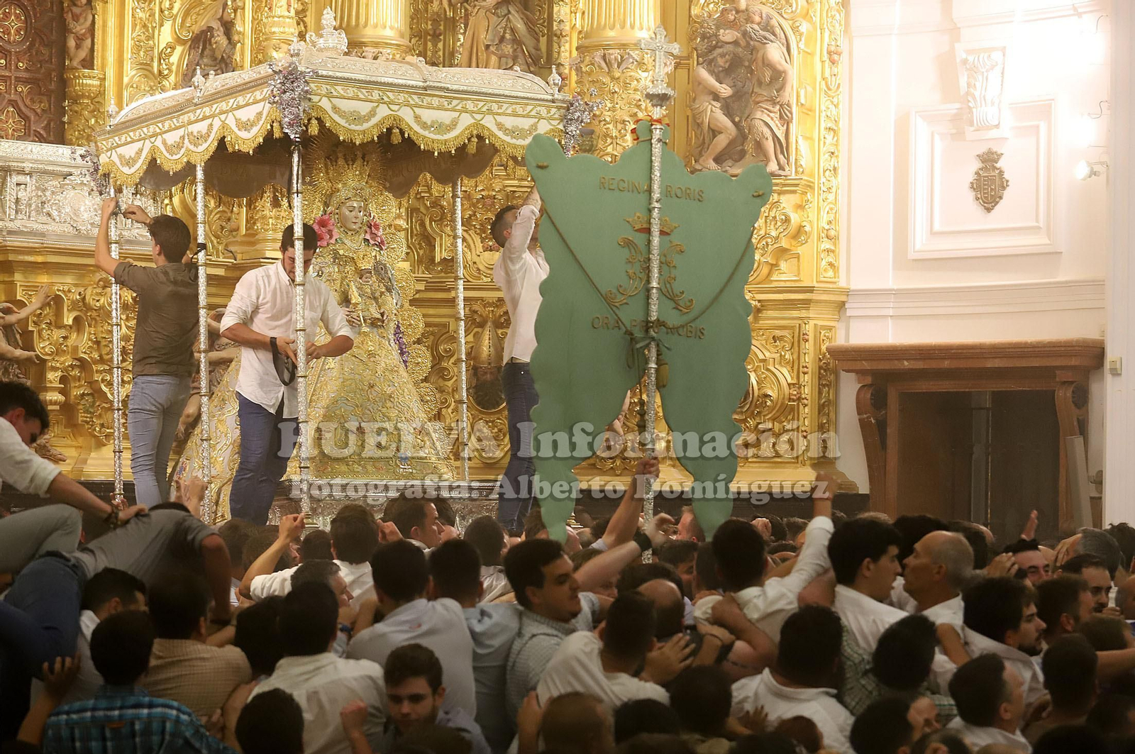 Imágenes del salto a la reja. Rocío 2019