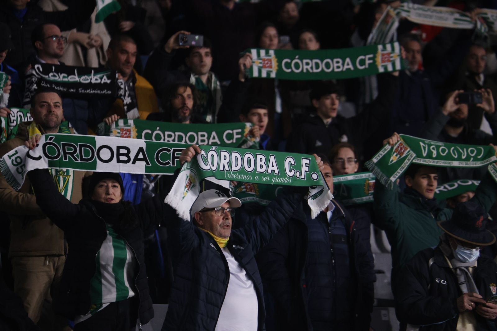 Las mejores fotos del ambiente en El Arcángel para el Córdoba CF - Burgos
