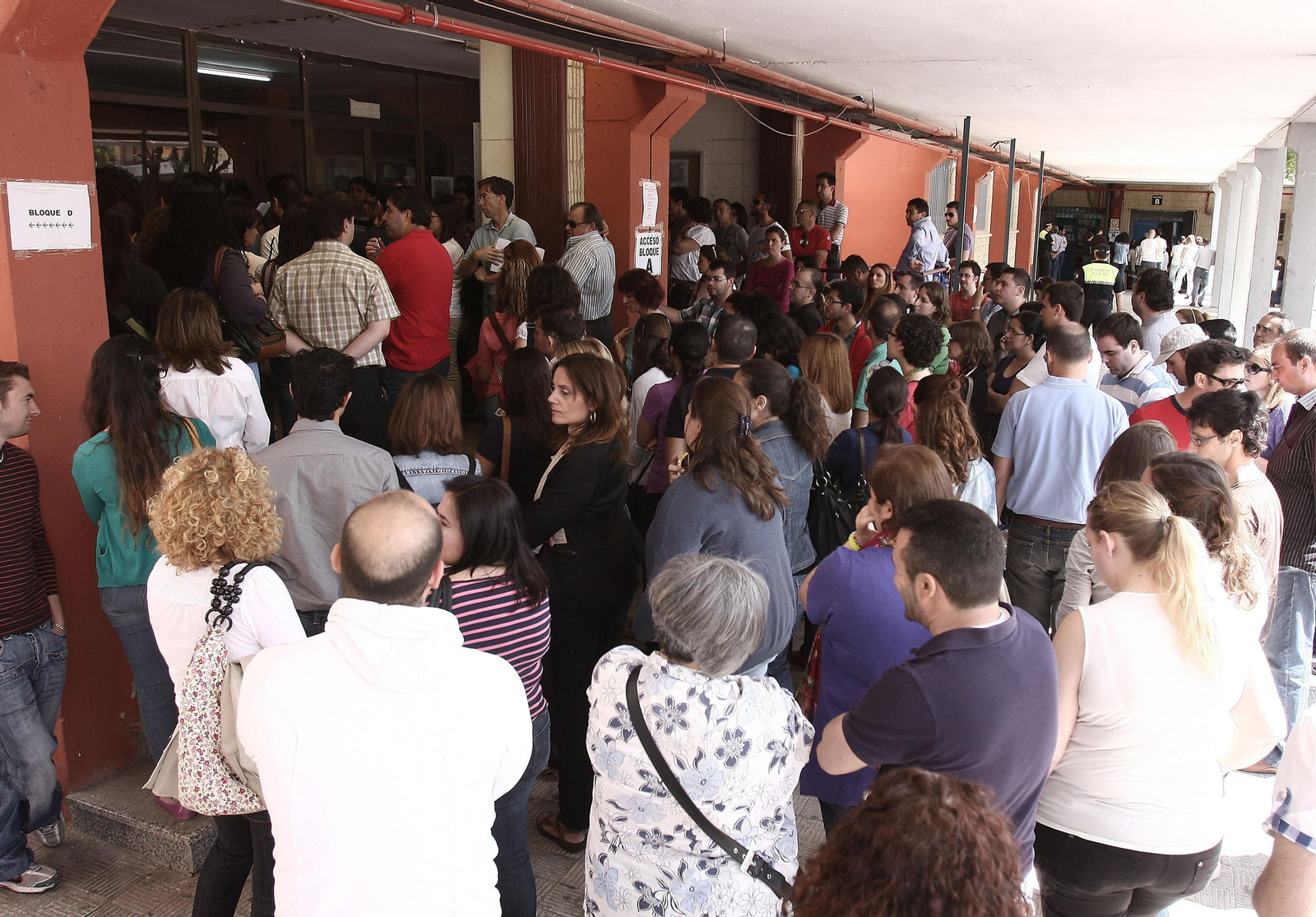 Aspirantes a las plazas del concurso para administrativos celebrado en verano de 2013.