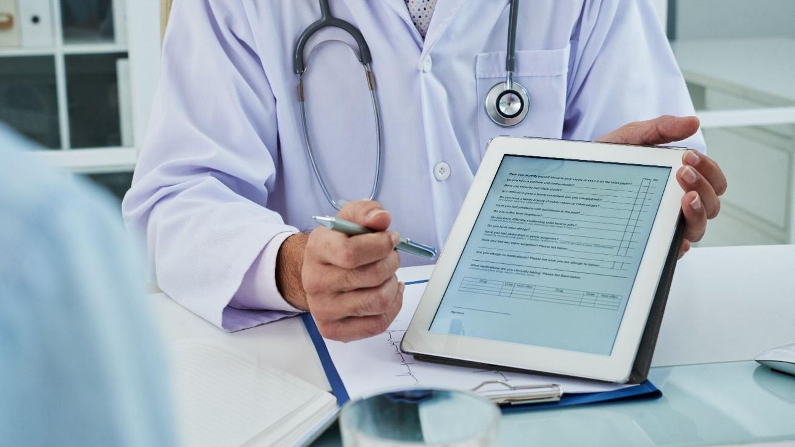 Se recomiendan pruebas adicionales en pacientes con FLI alterado.