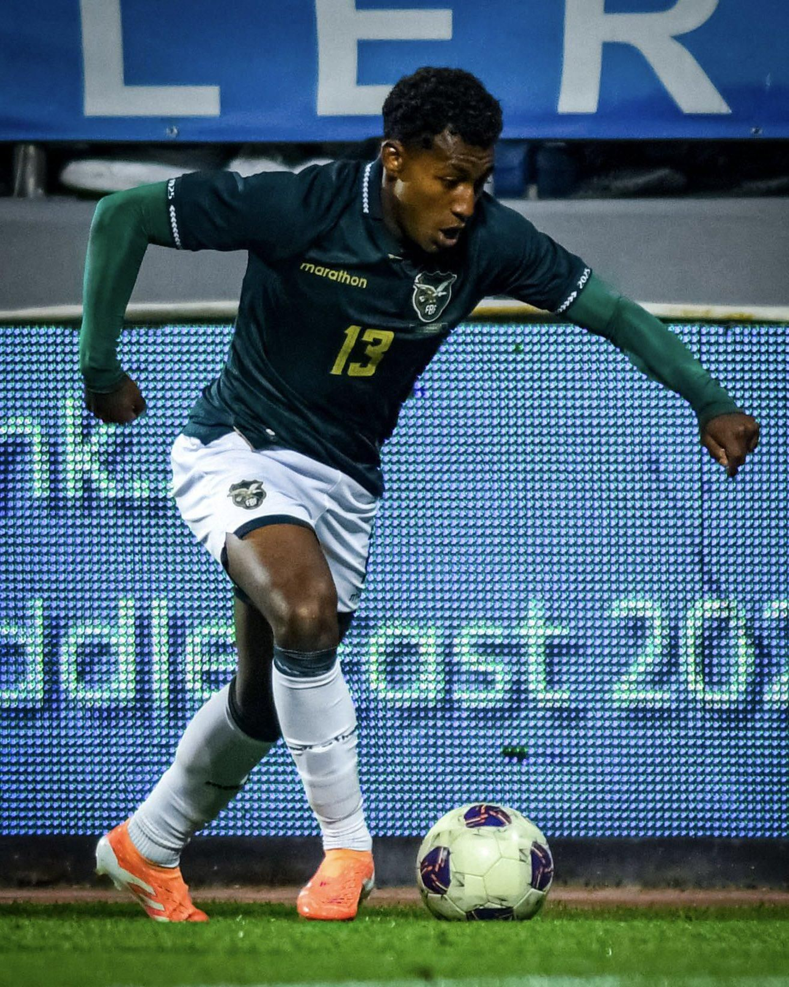 Marcelo Timorán en su debut con Bolivia.
