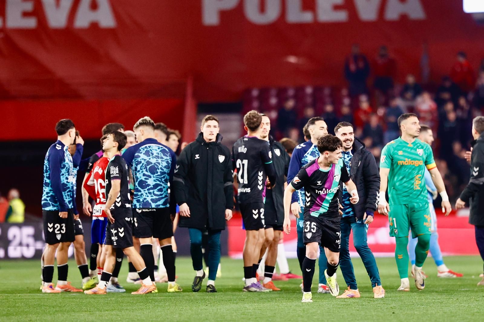 El Granada-Málaga CF, en fotos