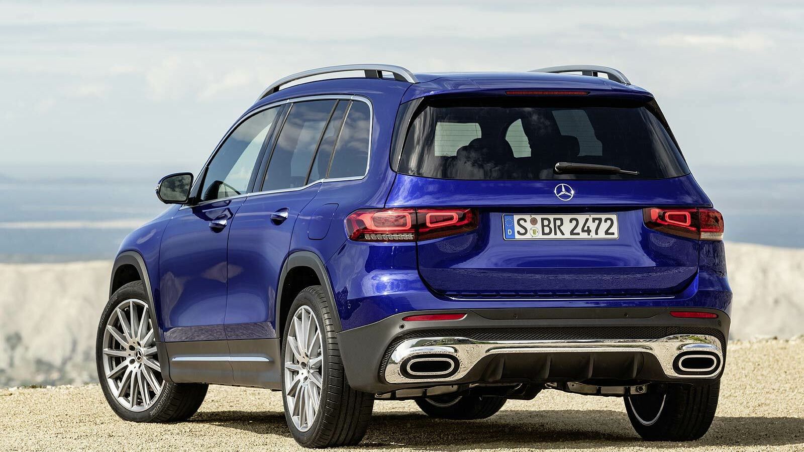 Tiene un tamaño como el GLC pero se basa en la plataforma del Clase A.