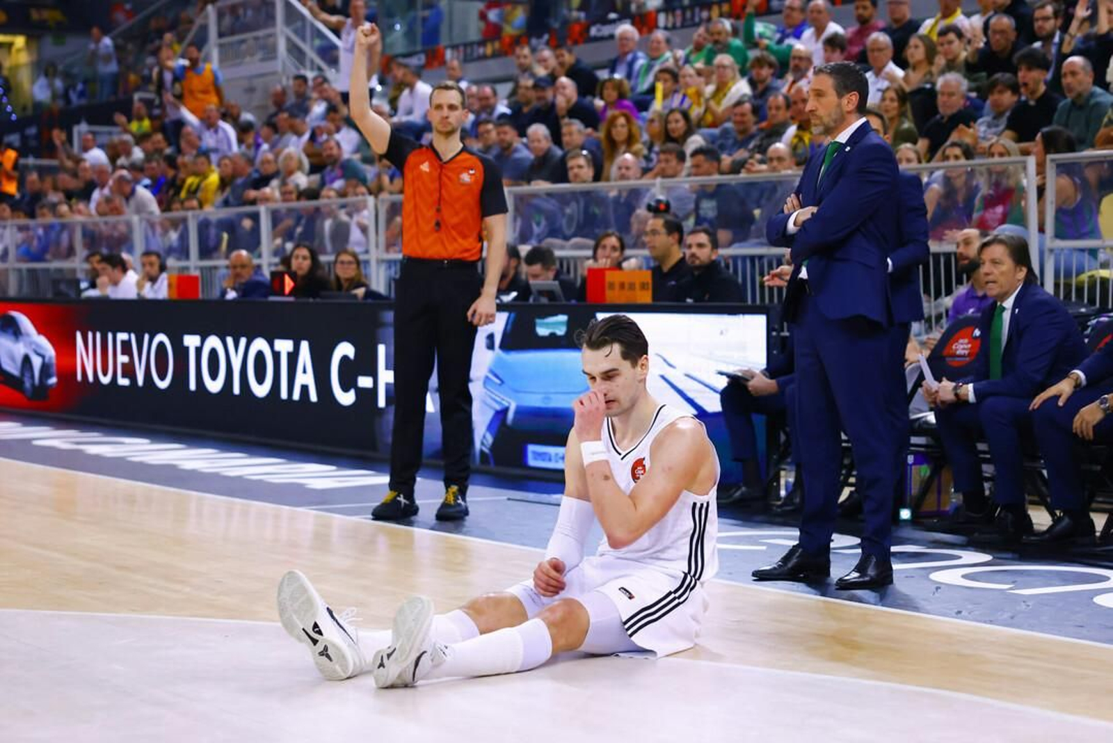 El Unicaja, campeón de Copa: Todas las imágenes del partido, la fiesta y la llegada a Málaga