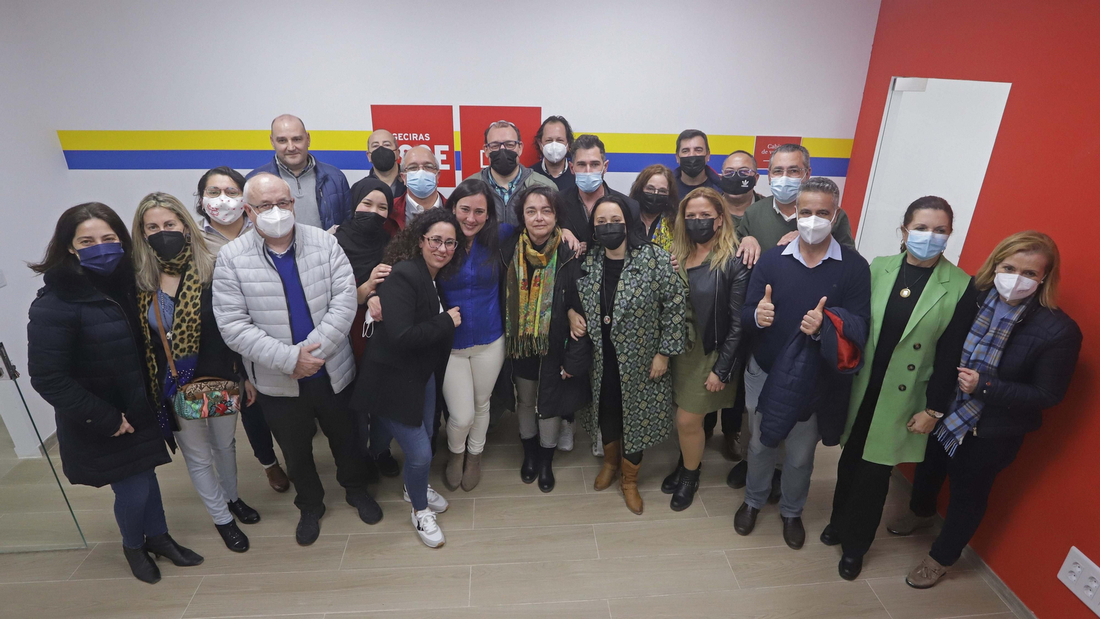 Rocío Arrabal y su equipo tras su elección como secretaria general del PSOE de Algeciras