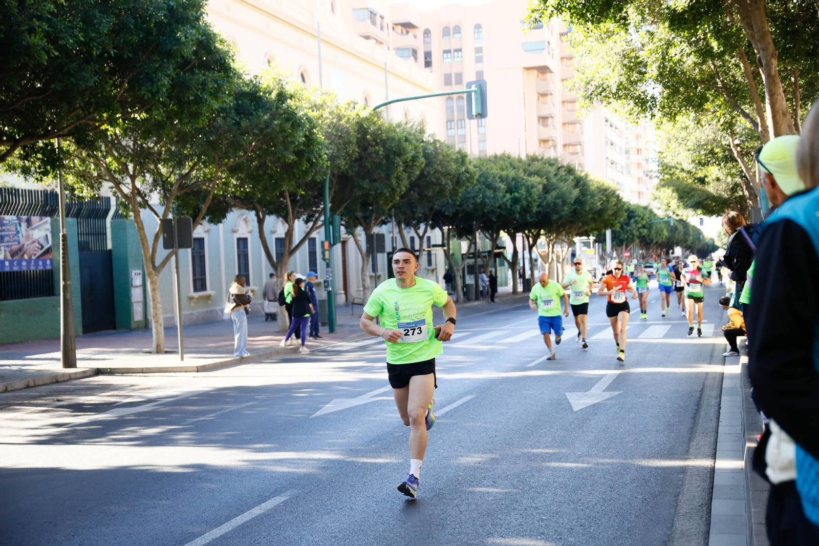 Imágenes de la Carrera contra el Cáncer de Almería