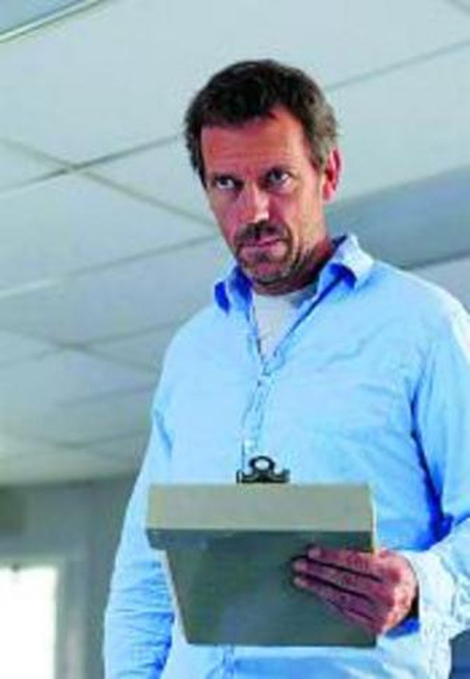 Hugh Laurie, el doctor House.