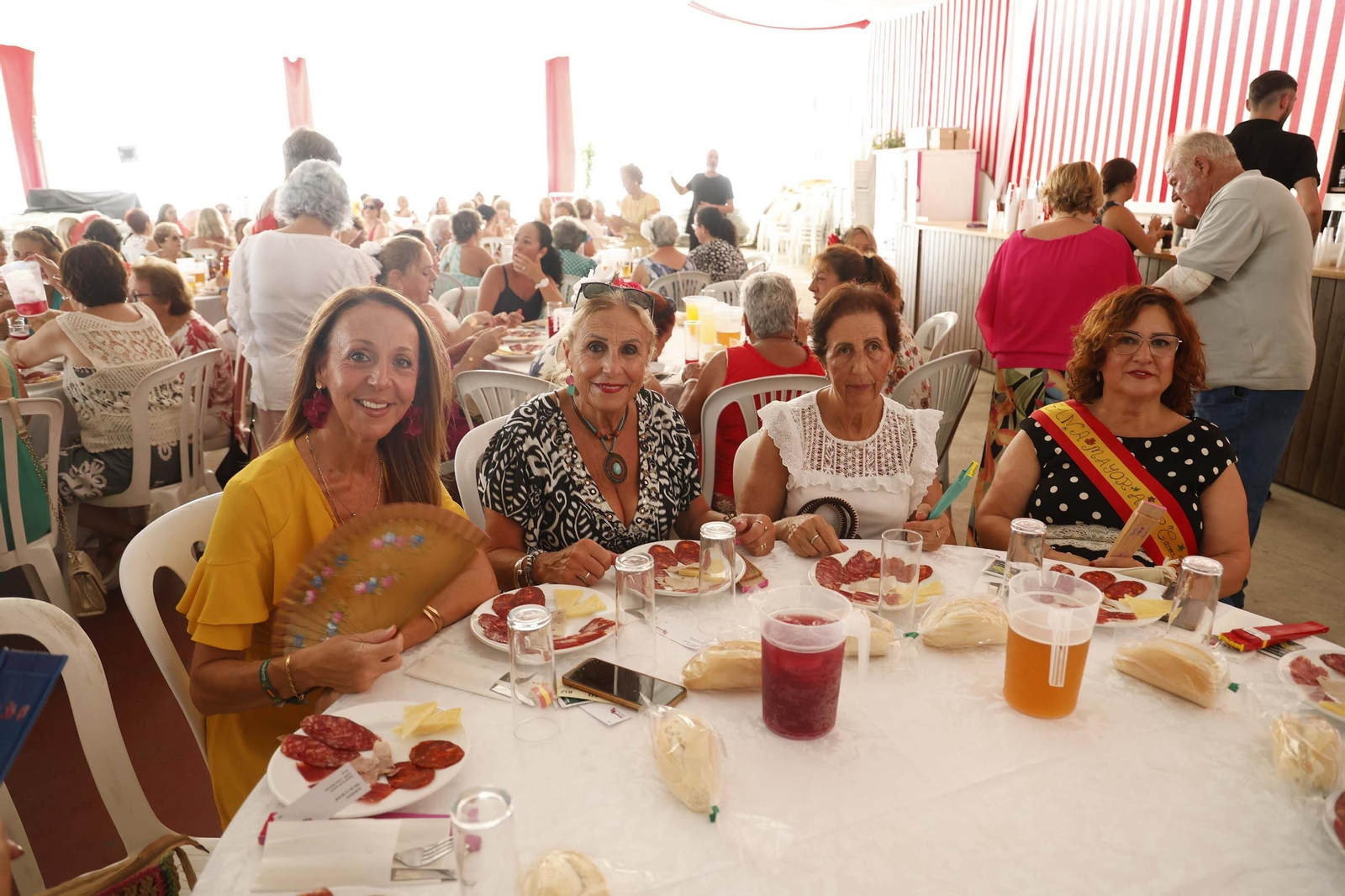 Búscate en la comida de mujeres de la Feria Real de San Roque Búscate en la comida de mujeres de la Feria Real de San Roque