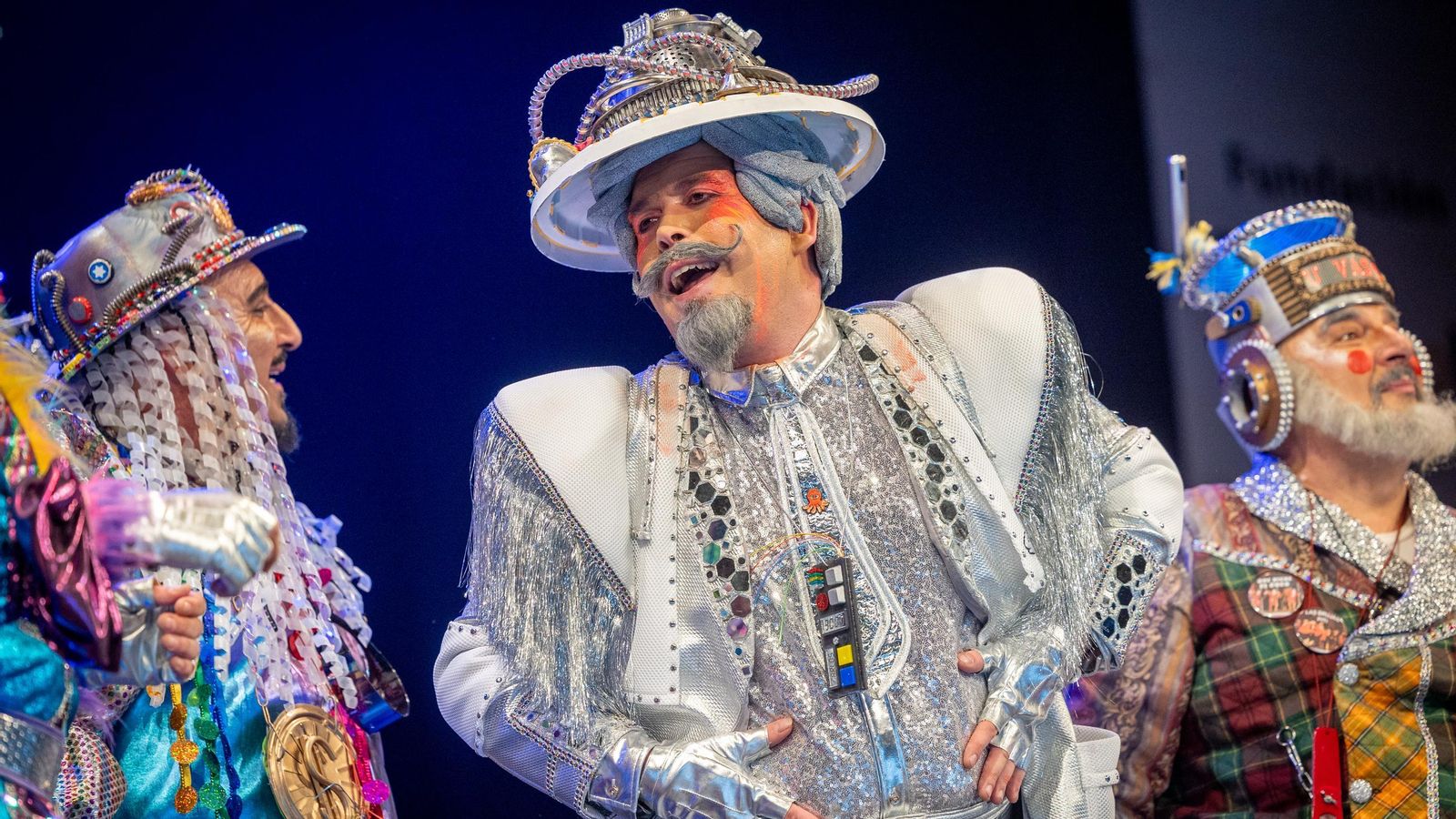 Búscate entre las mejores imágenes de la primera sesión de cuartos de final del COAC 2025