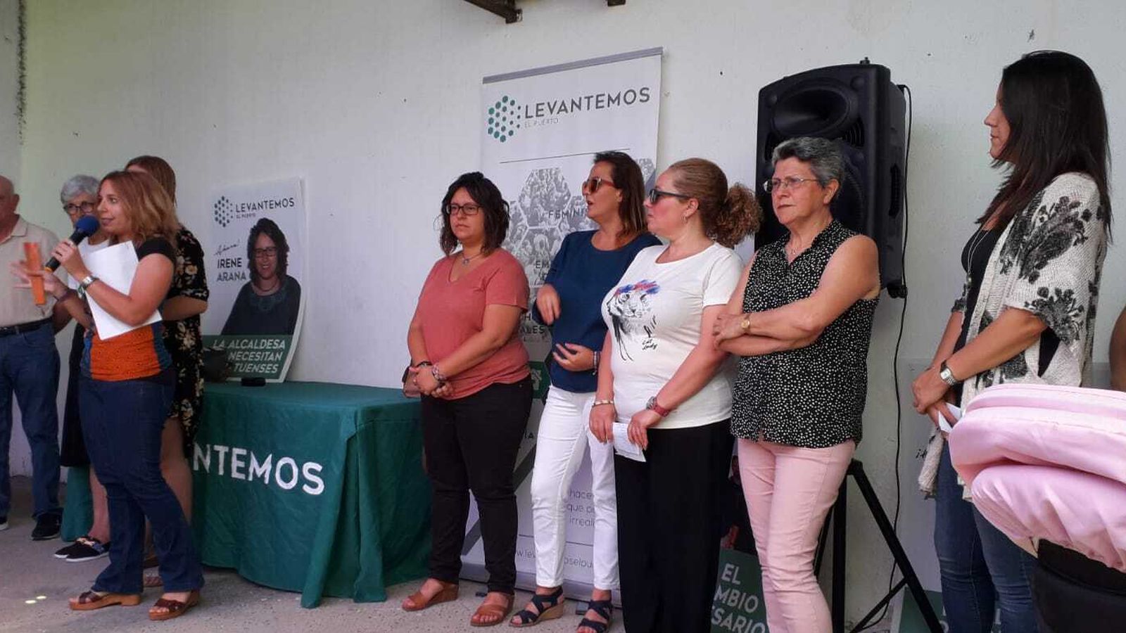 Vanesa Gómez fue la encargada de presentar el programa electoral.