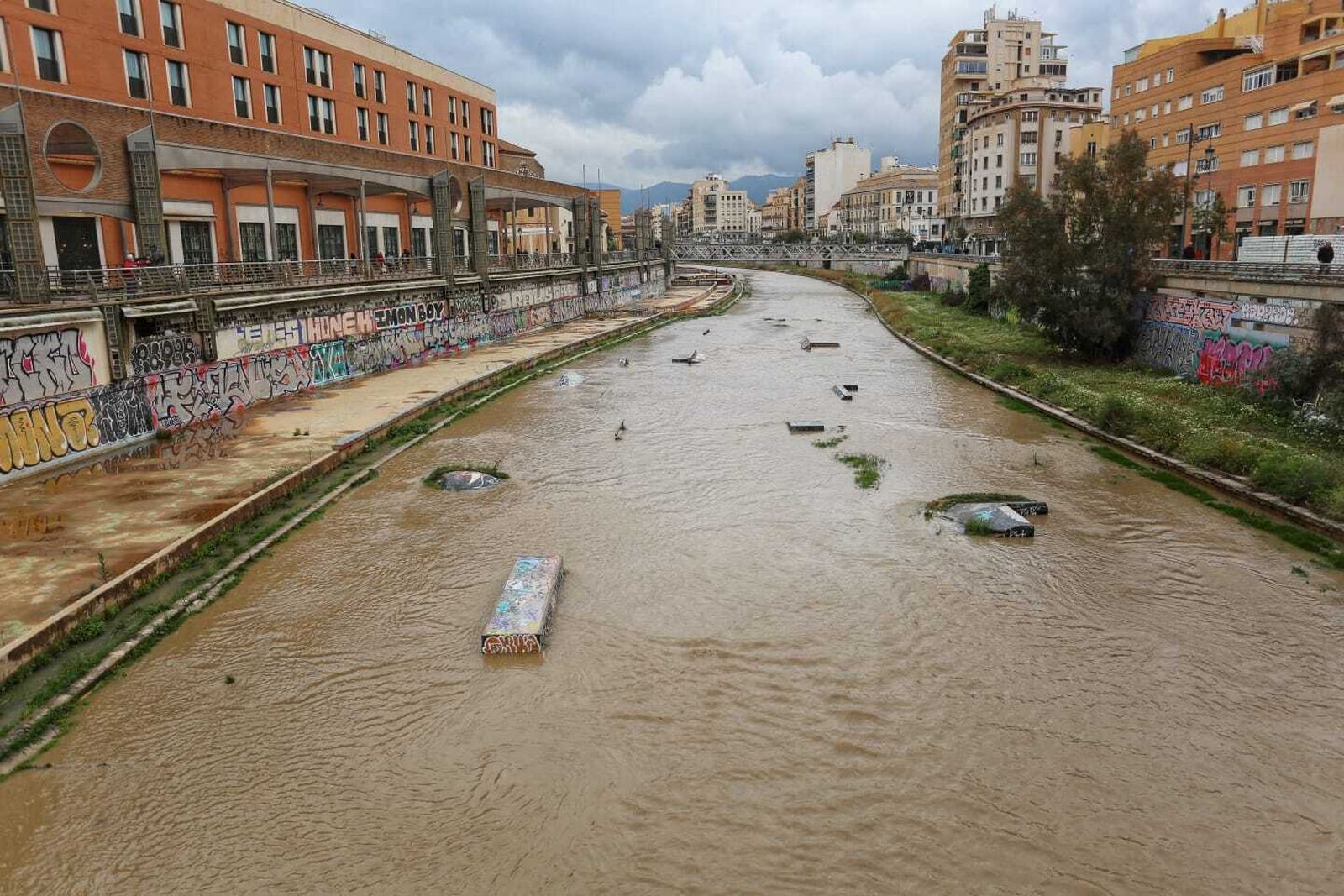 El río Guadalmedina este miércoles.